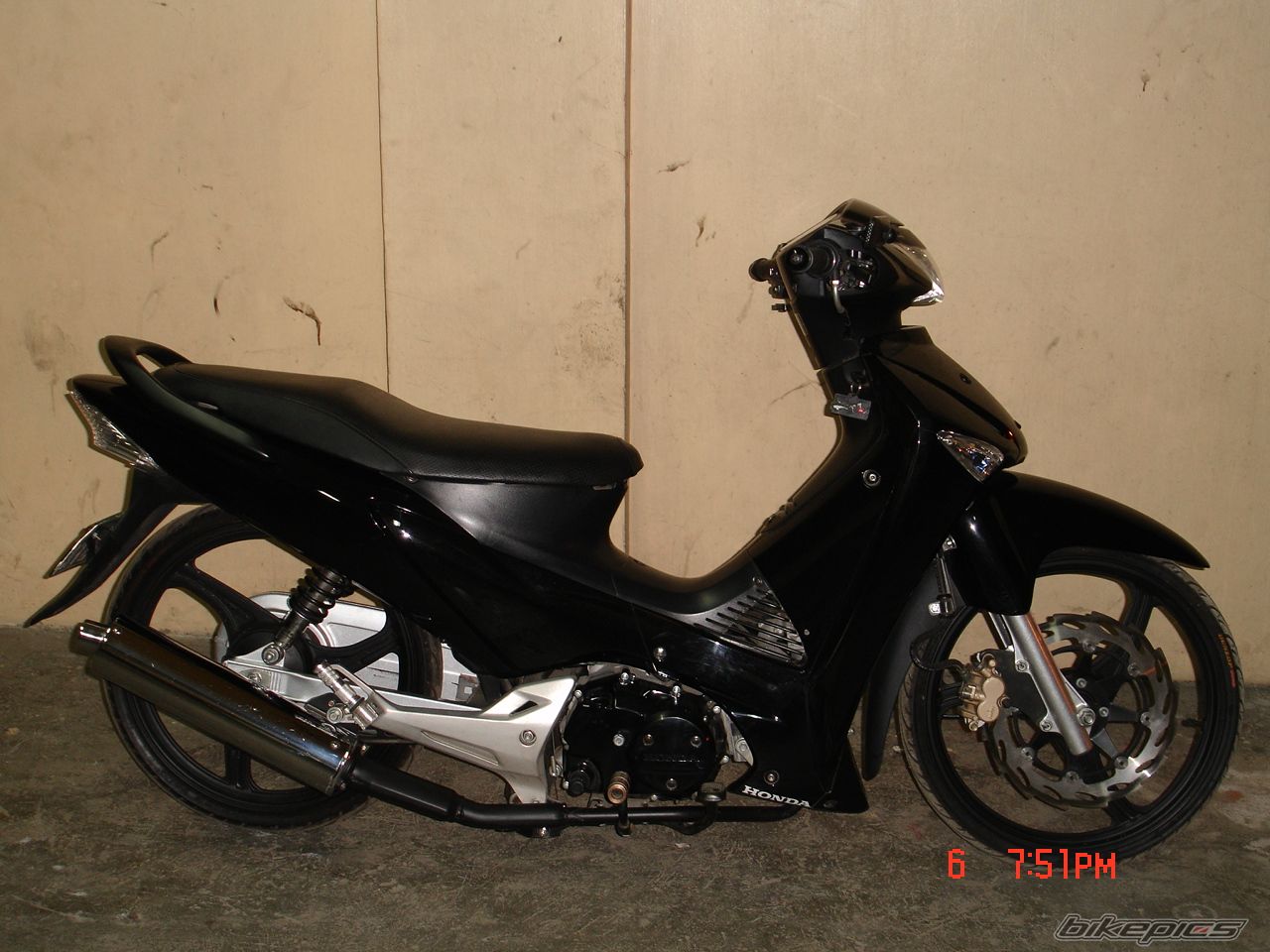 Photo 1054210