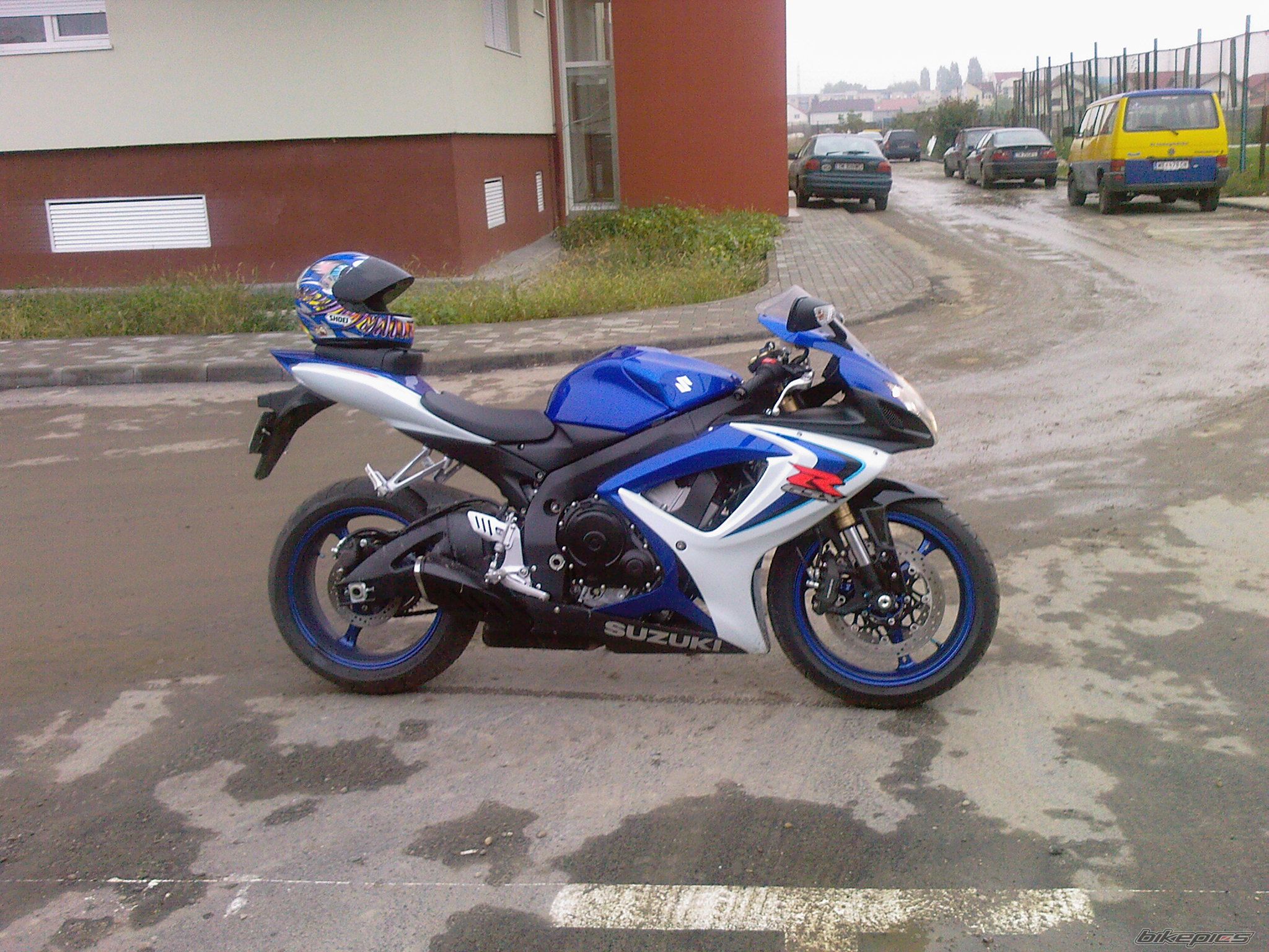 Photo 1055035