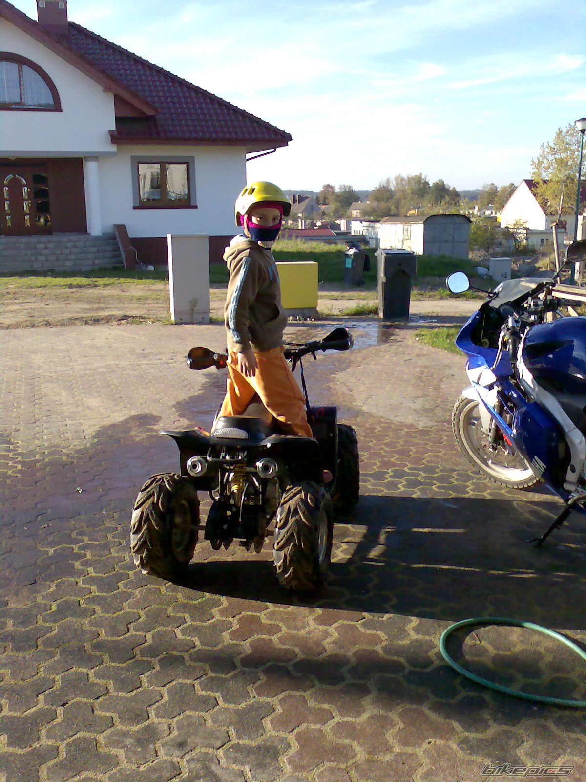 Photo 1056915