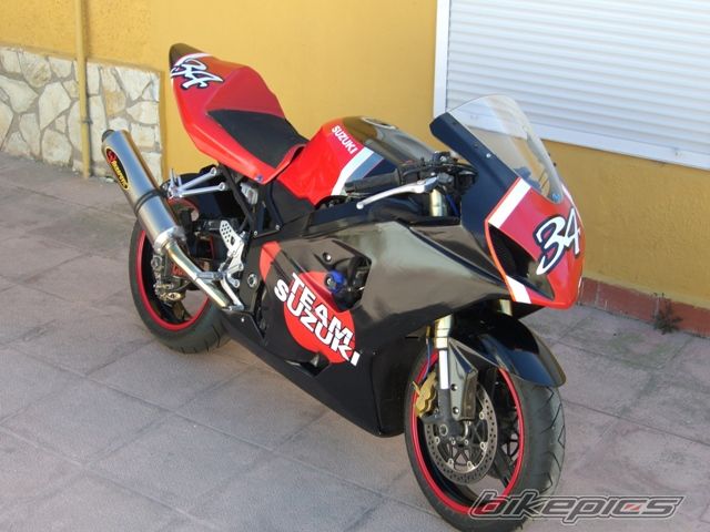 Photo 1057101