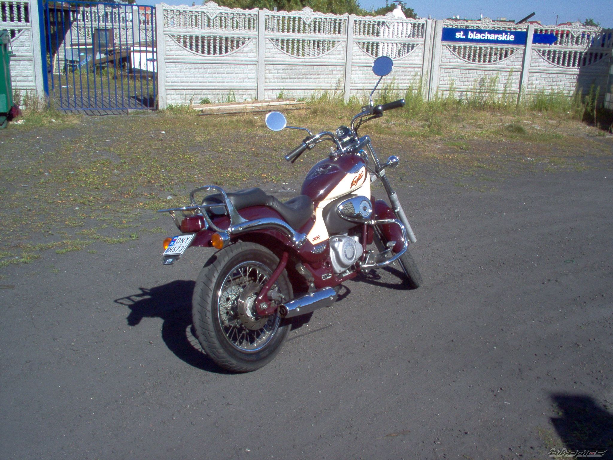 Photo 1057897