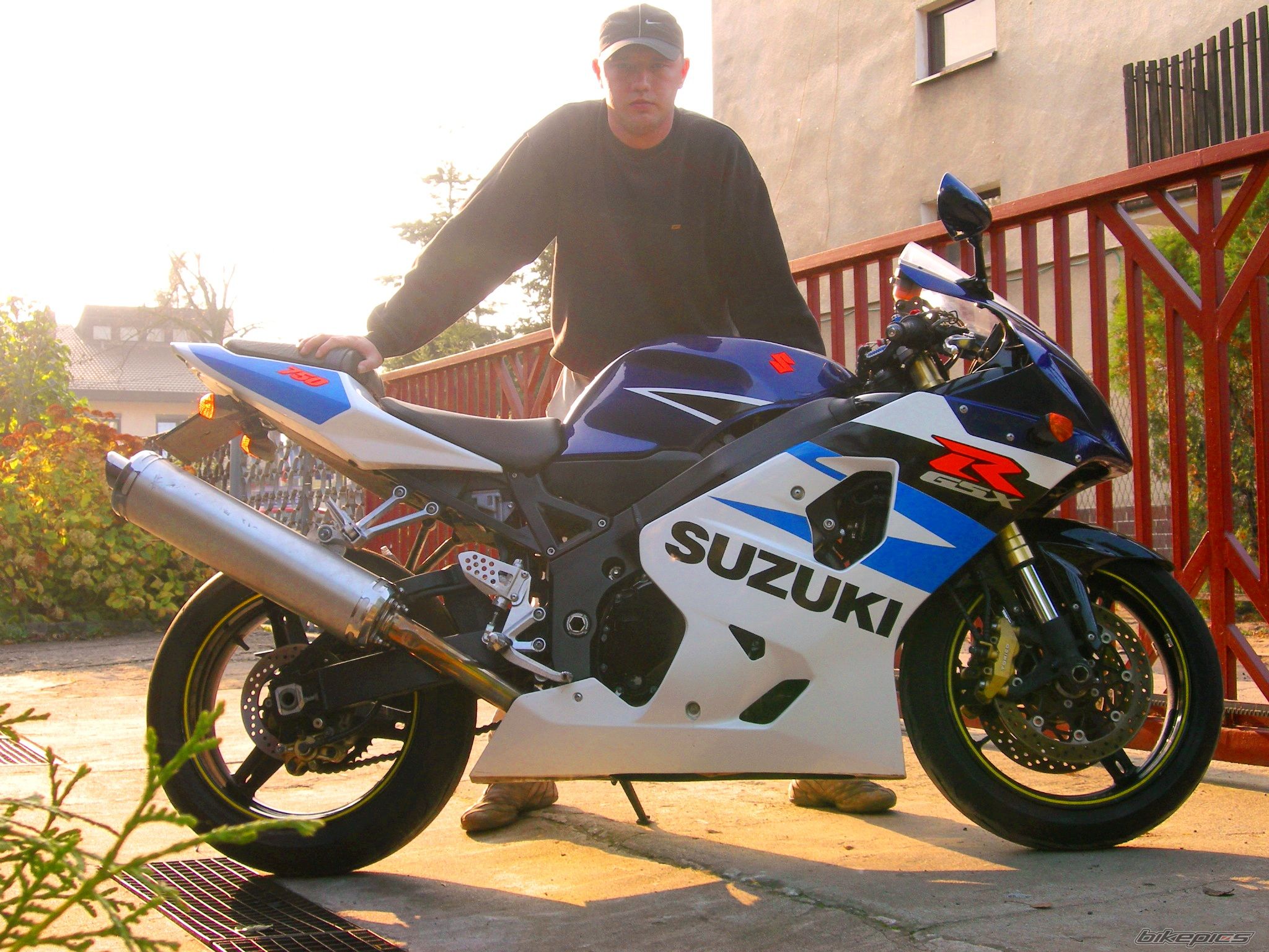Bike Photo 1057954
