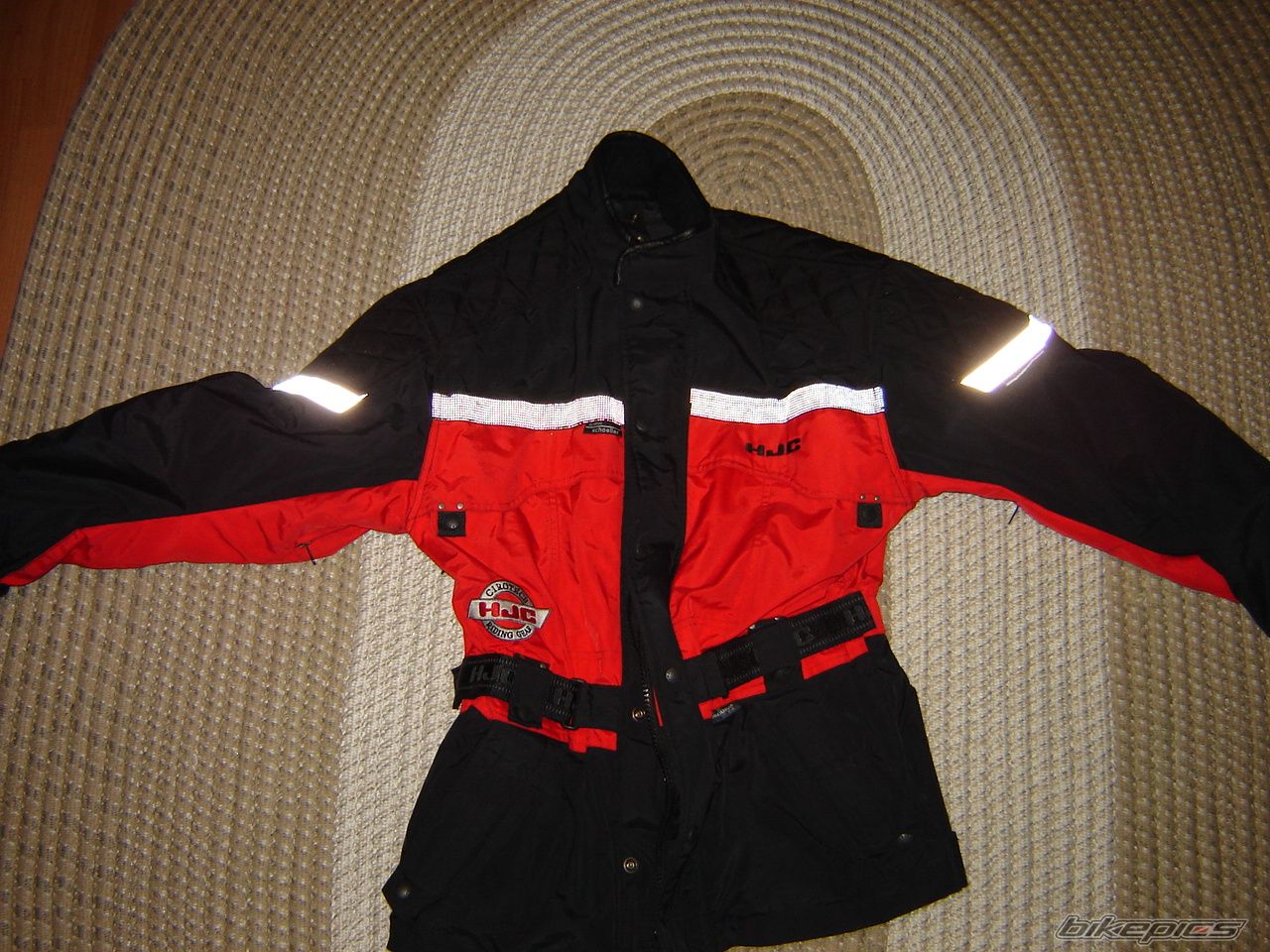 Photo 1058057