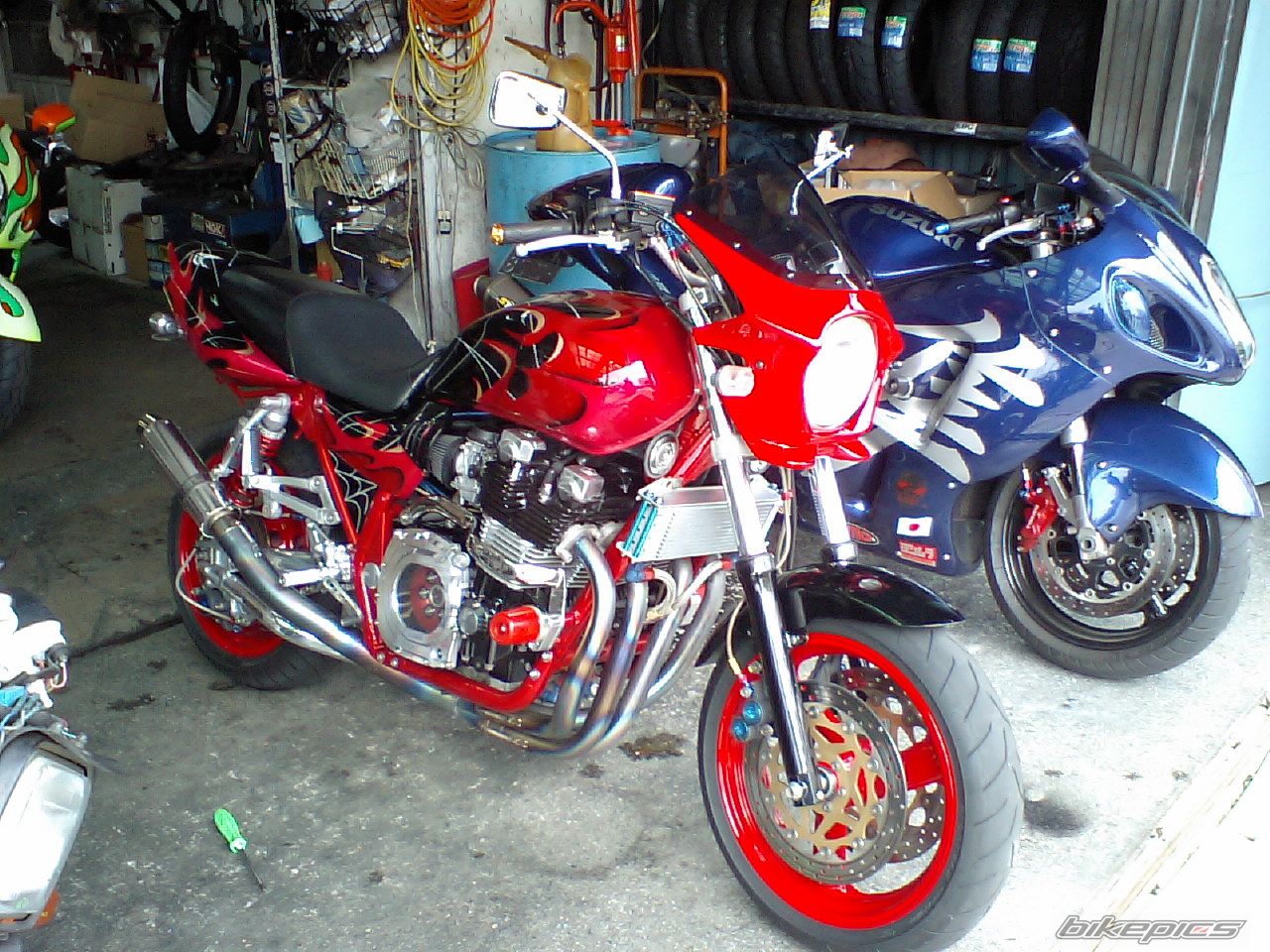 Photo 1058215