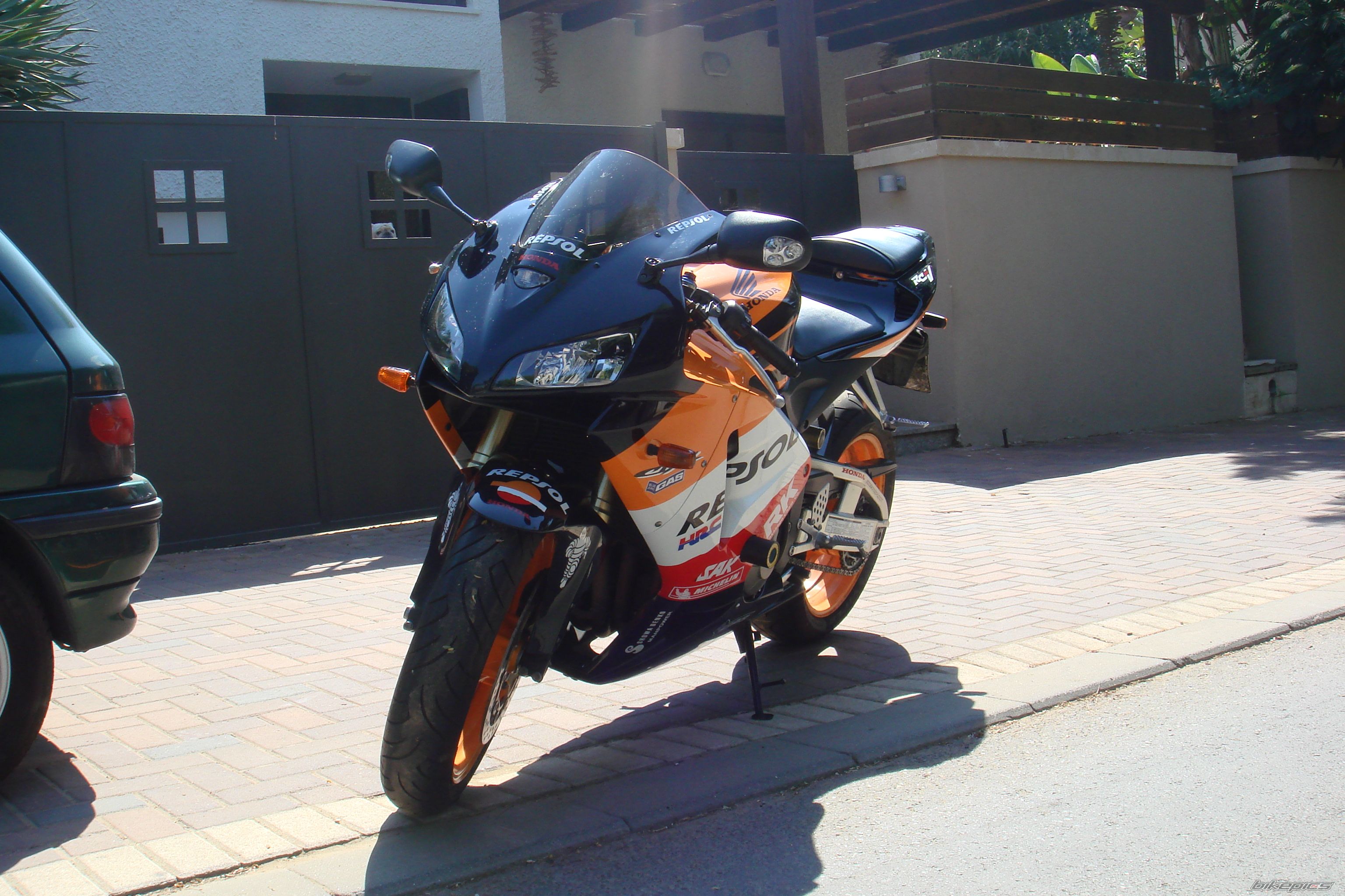 Photo 1058635