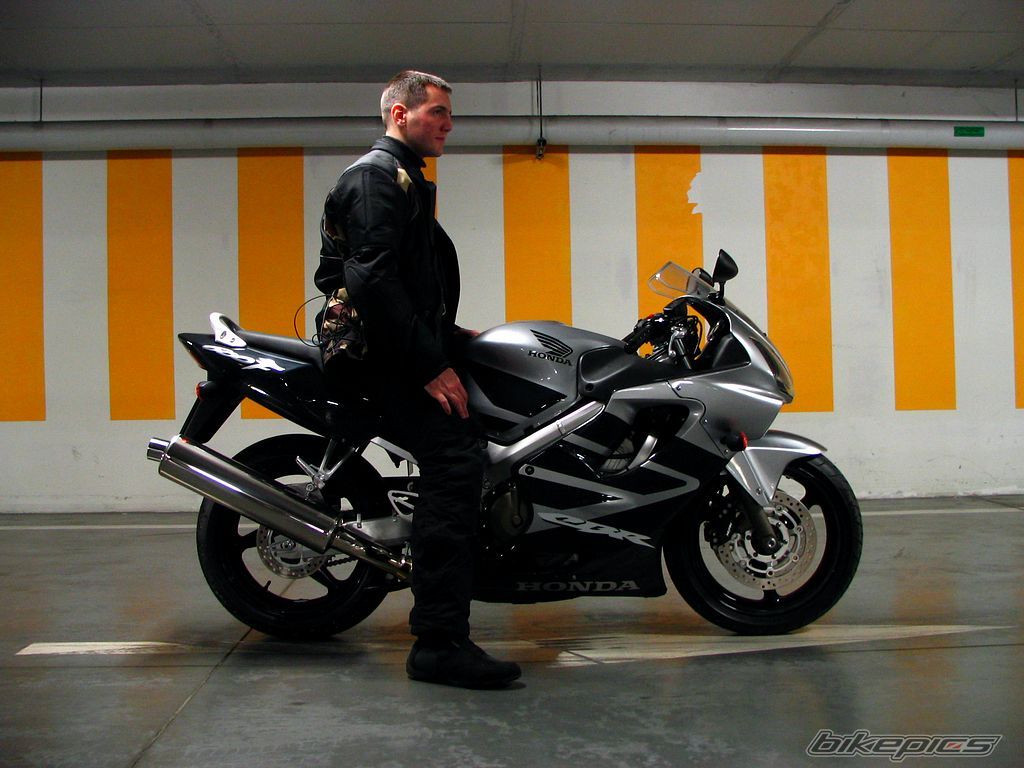 Photo 1058891