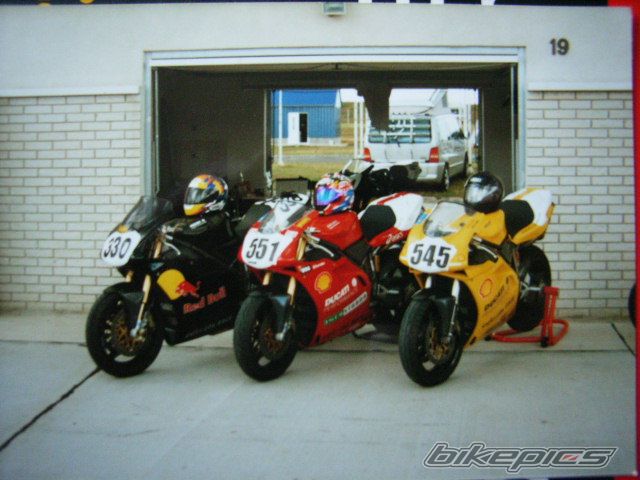 Photo 1061886