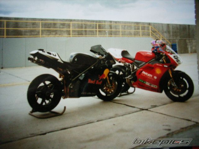 Photo 1061895
