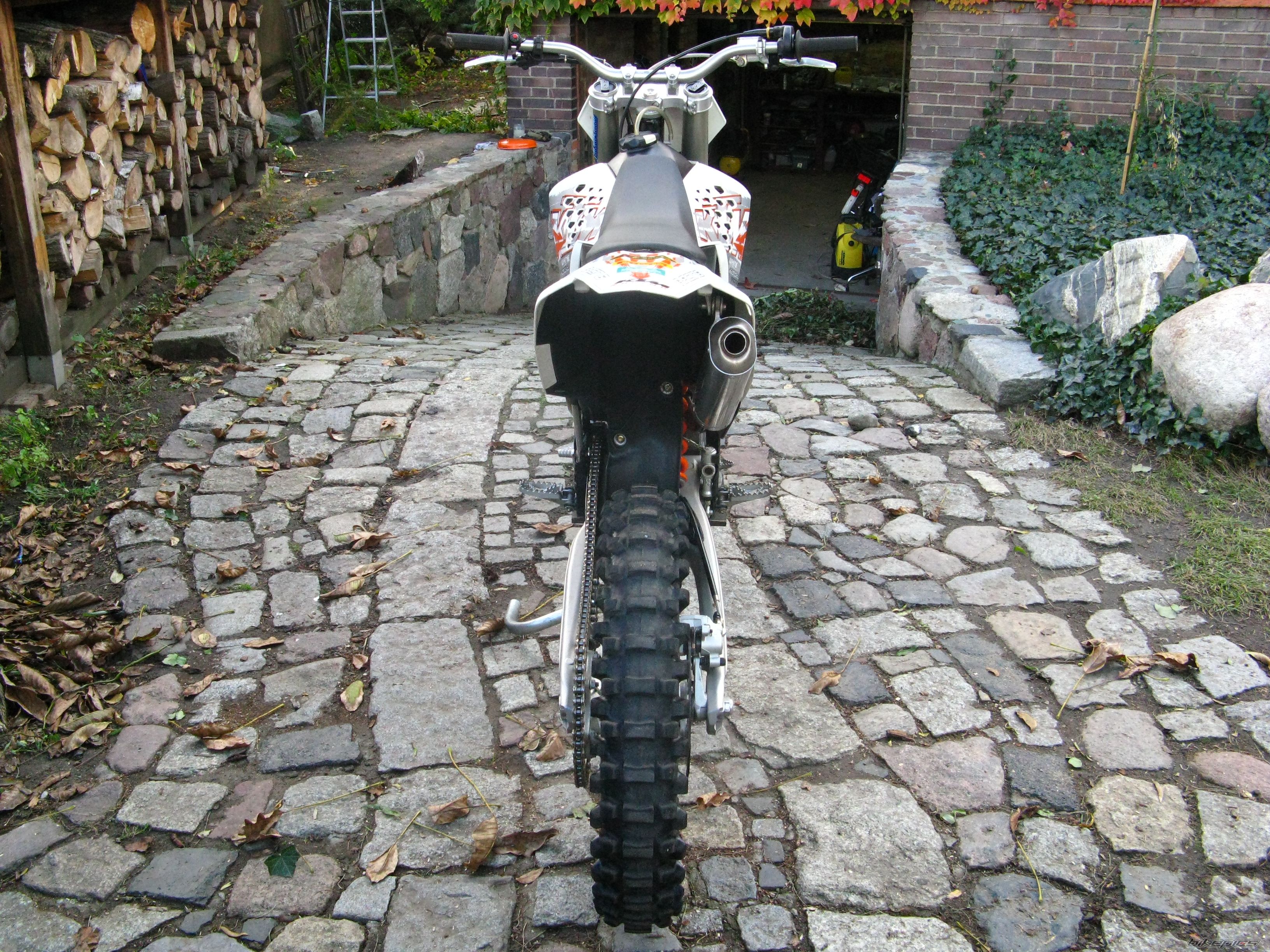 Photo 1062606