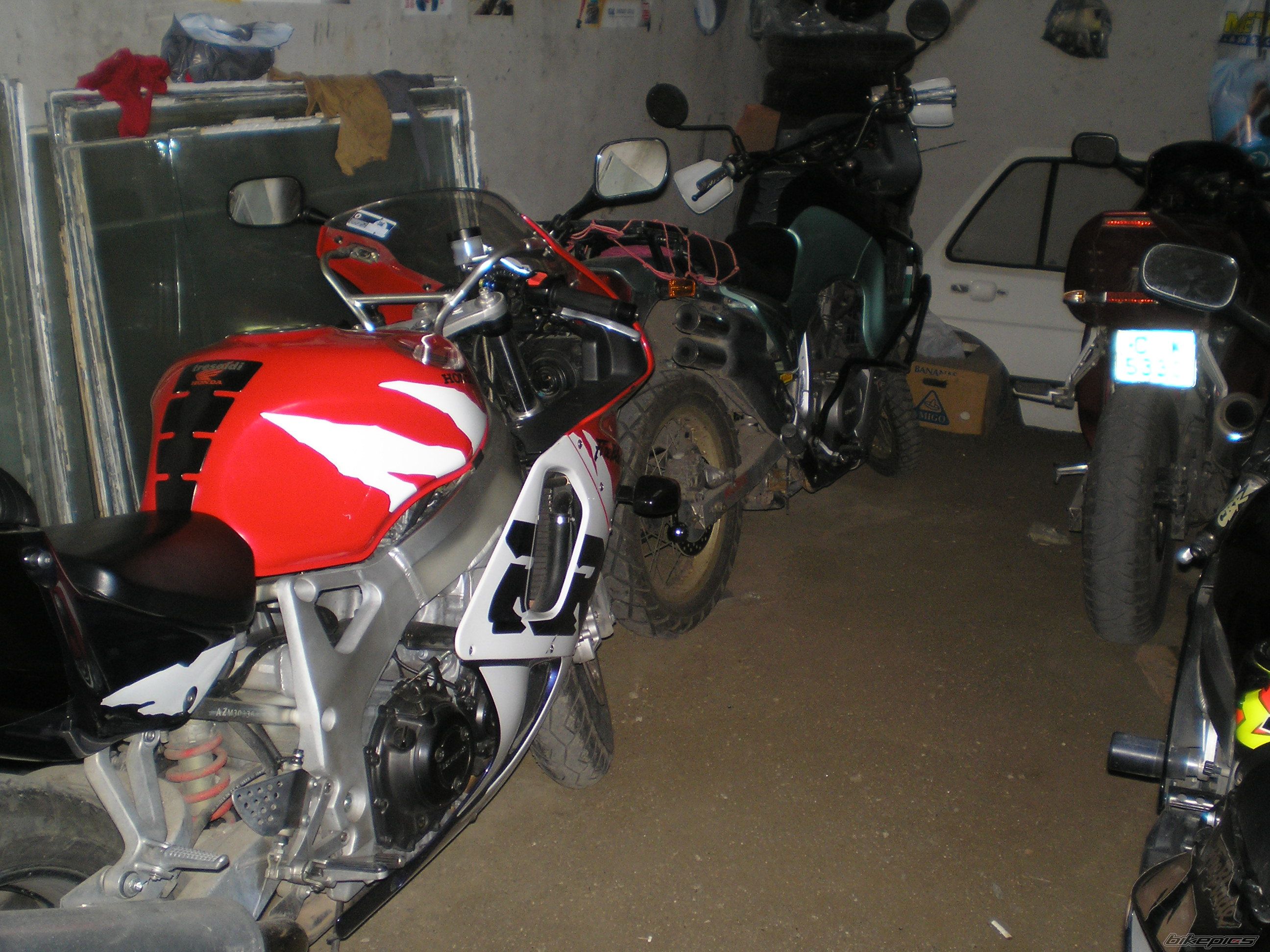 Photo 1062608