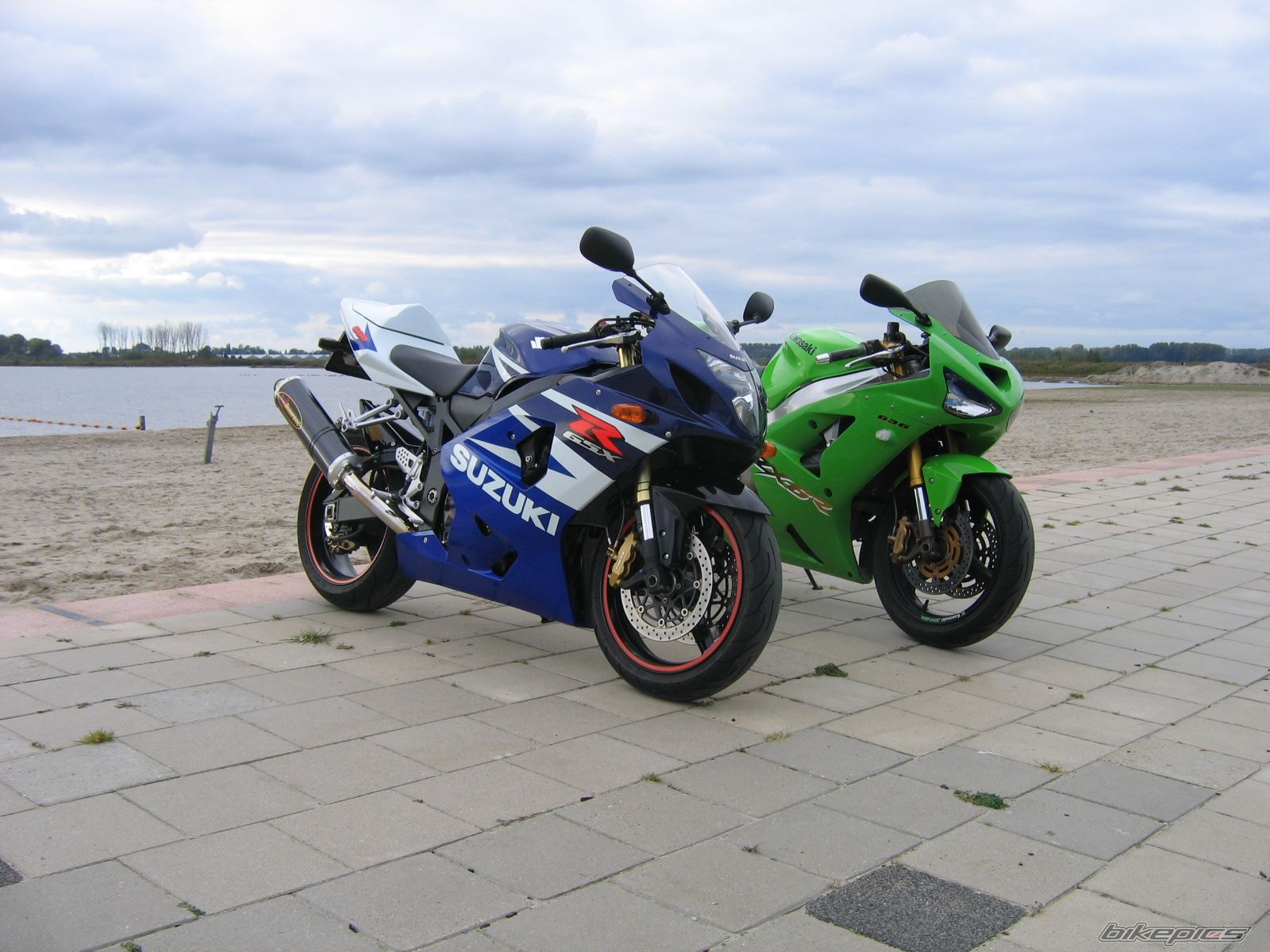 Photo 1062867