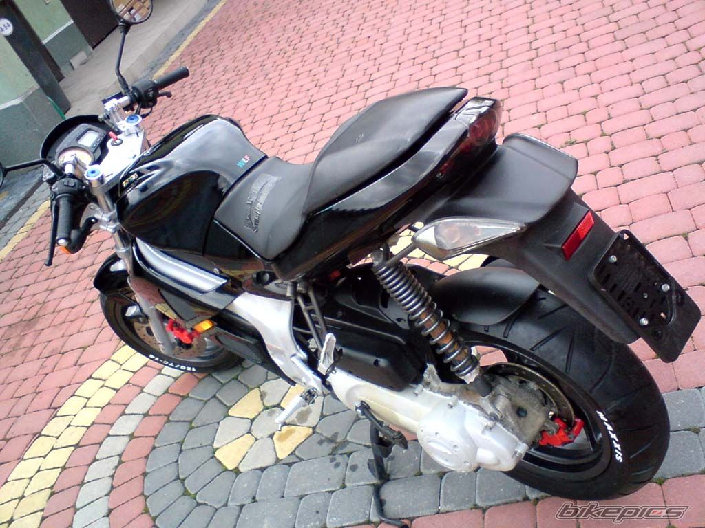 Photo 1062899