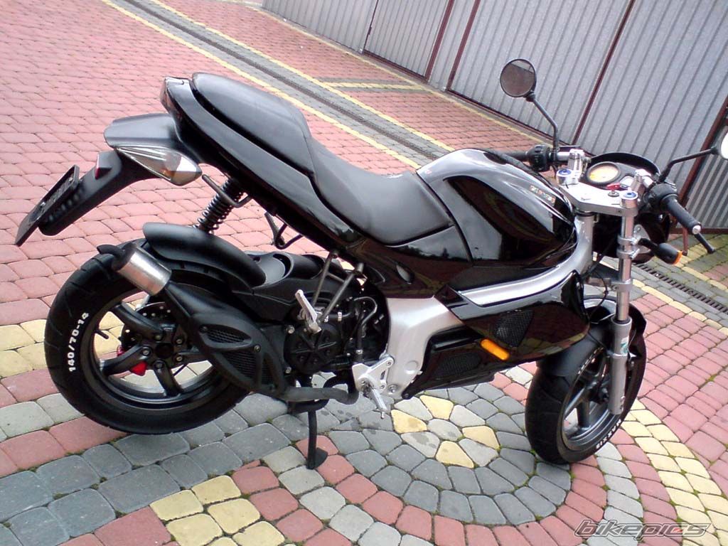 Photo 1062901