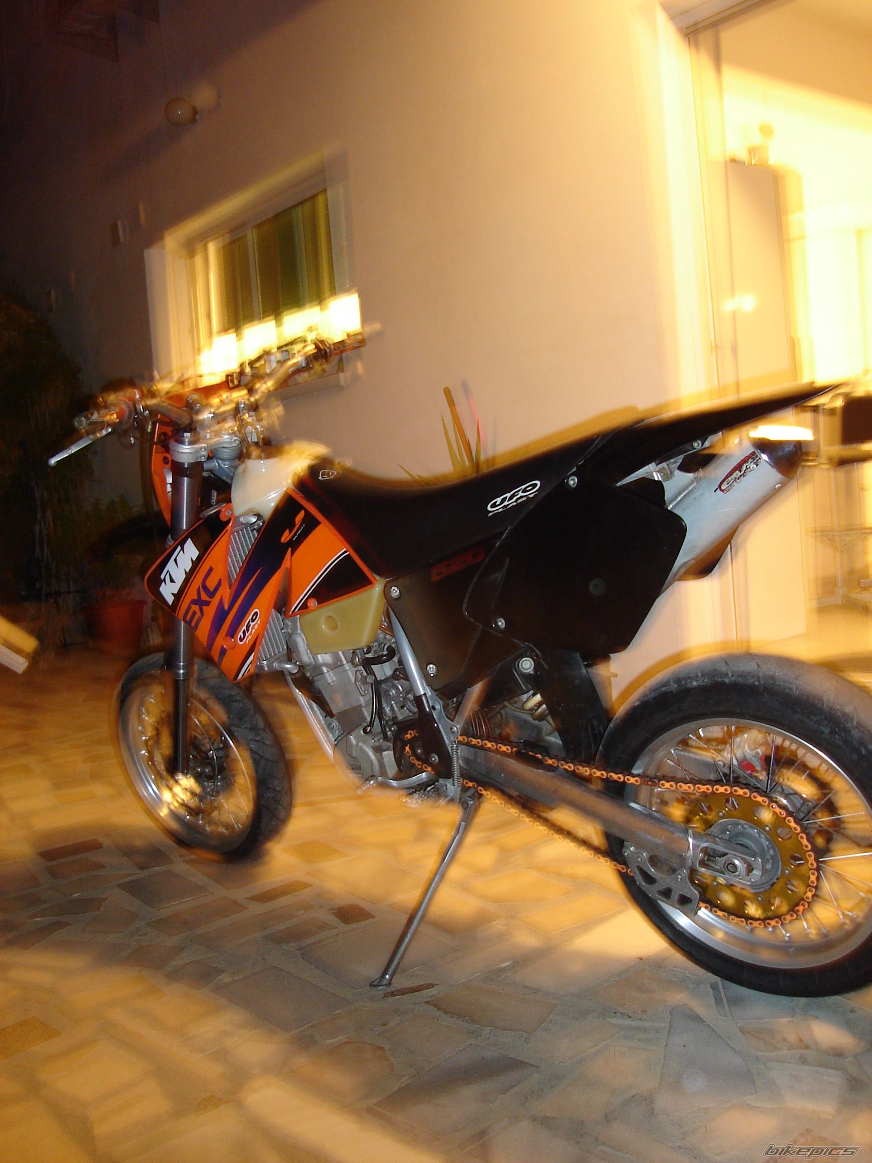 Photo 1063201