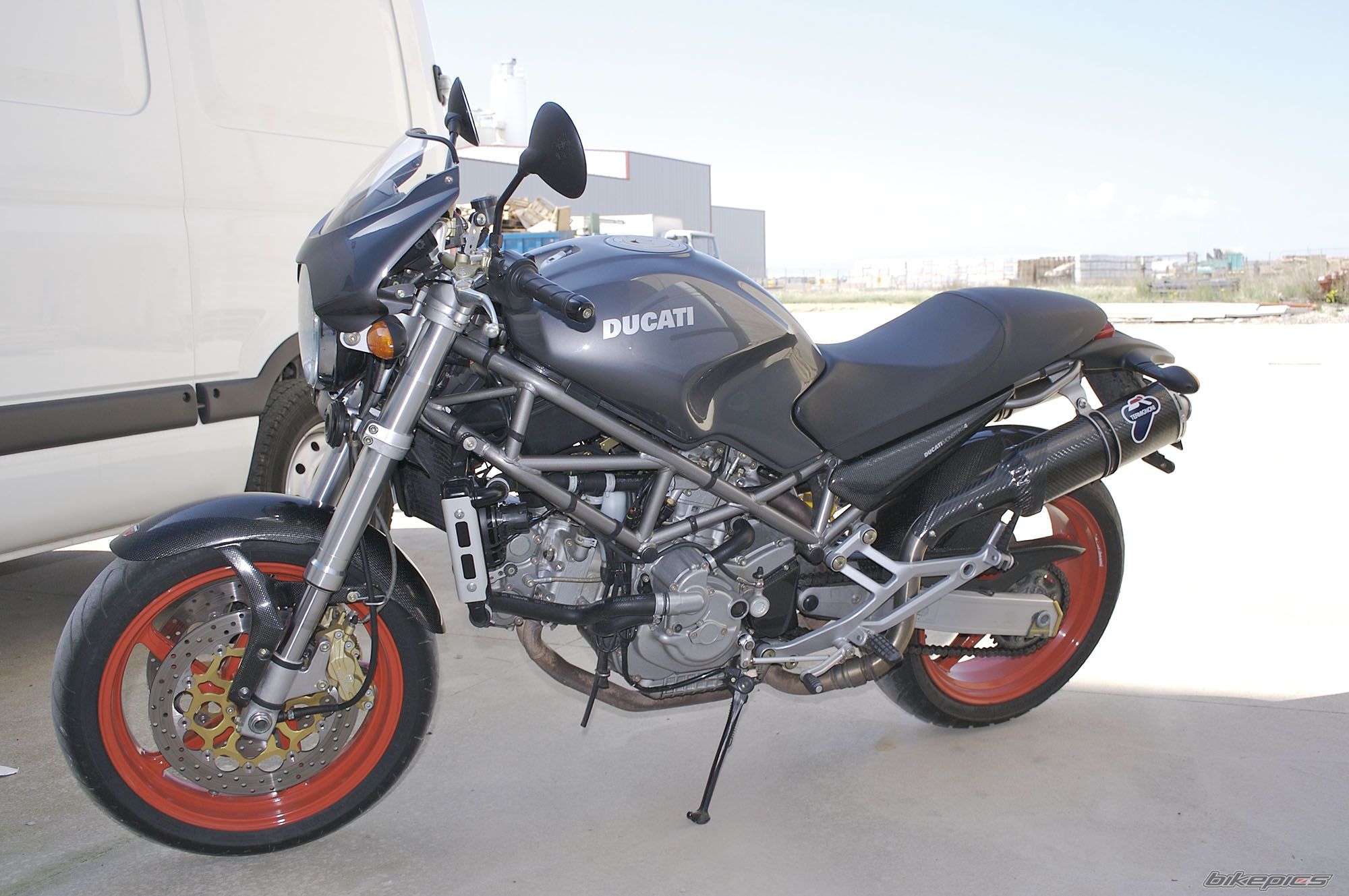 Photo 1063608
