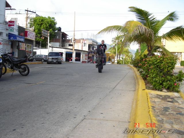 Photo 1063856