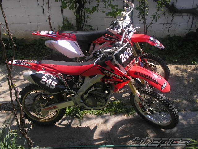 Photo 1064081