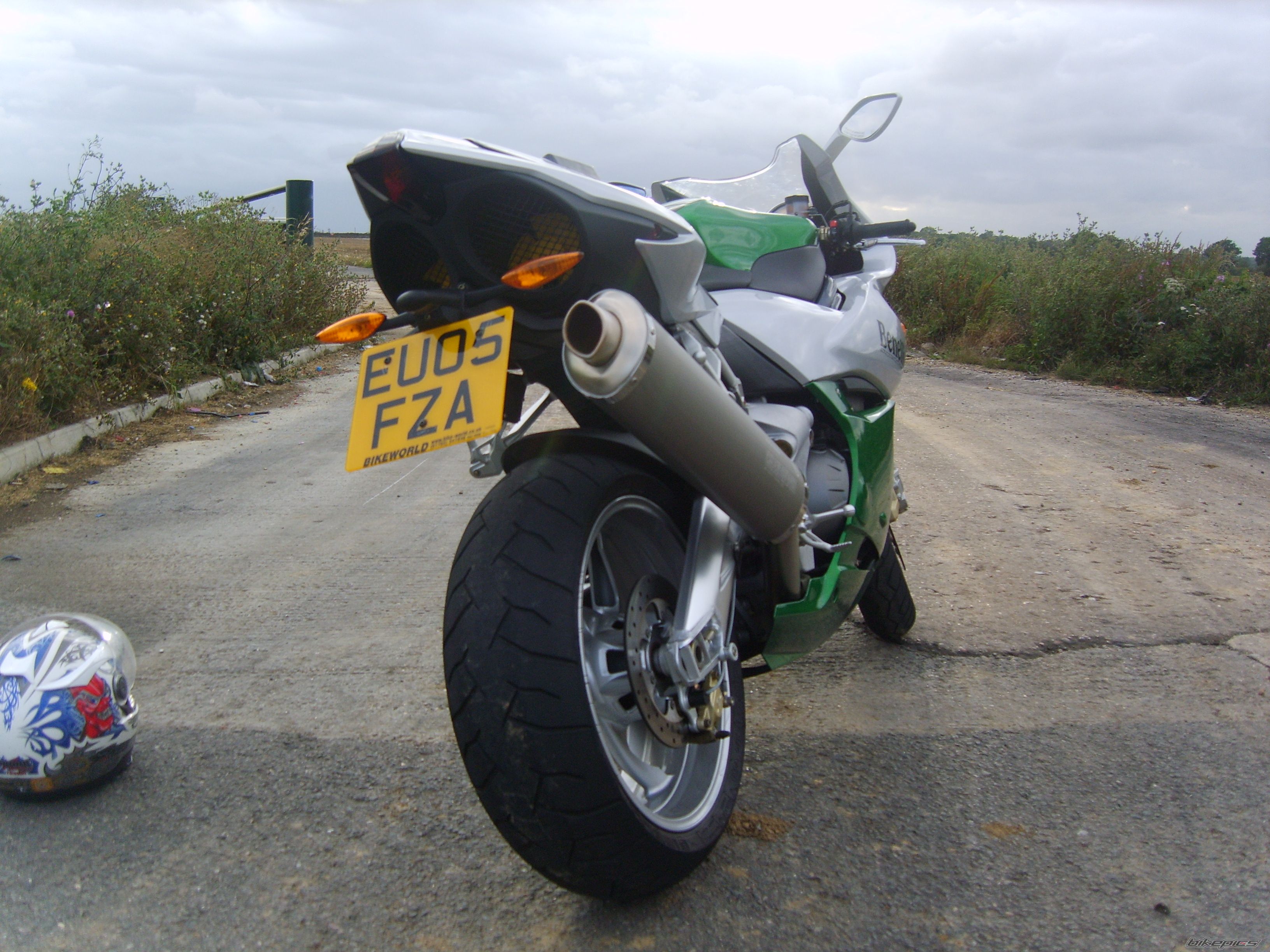Photo 1066106