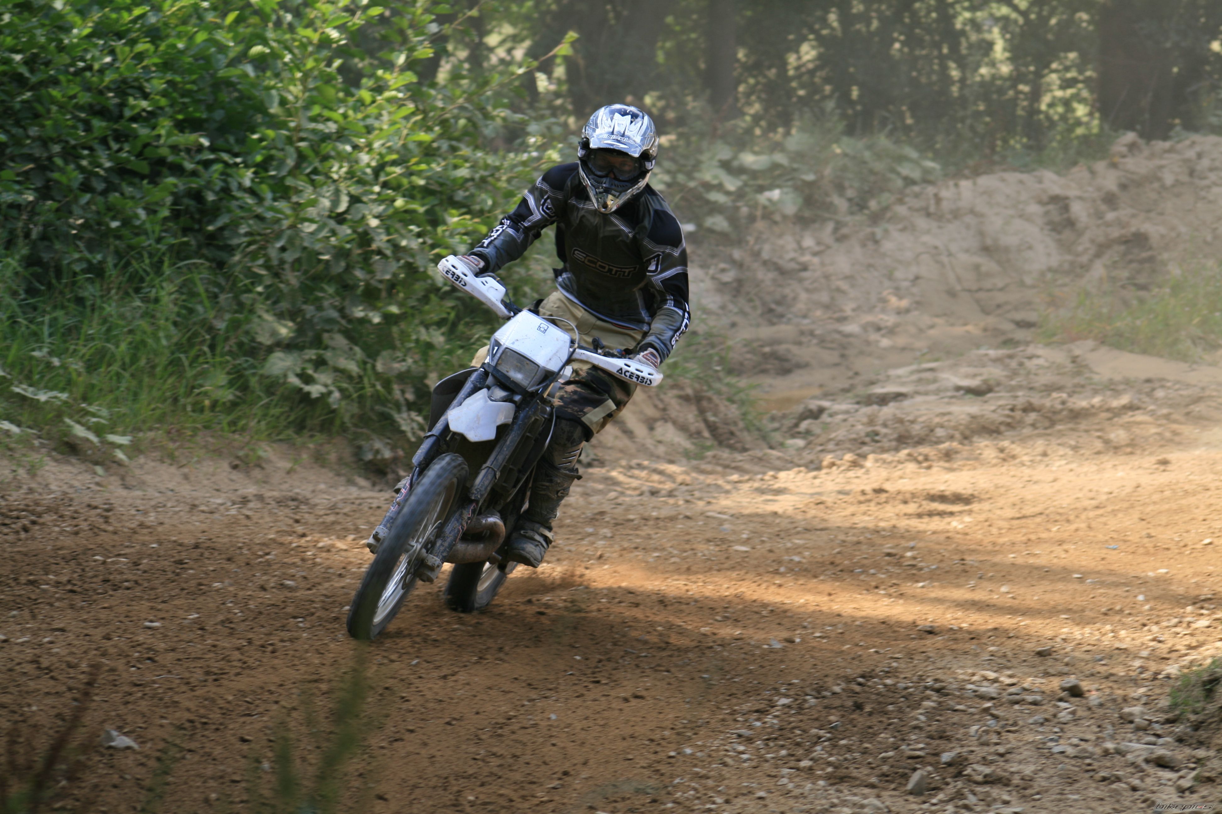Bike Photo 1067530