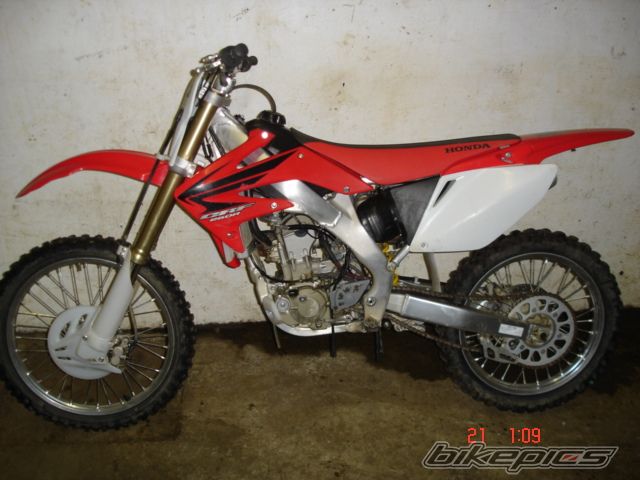 Photo 1067570