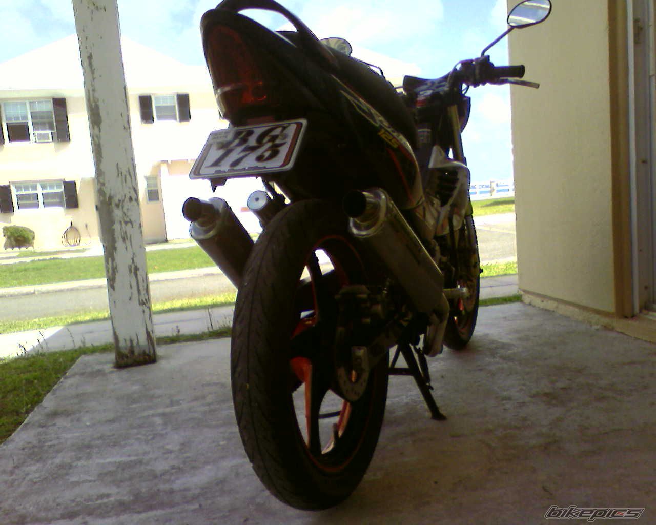 Photo 1067701
