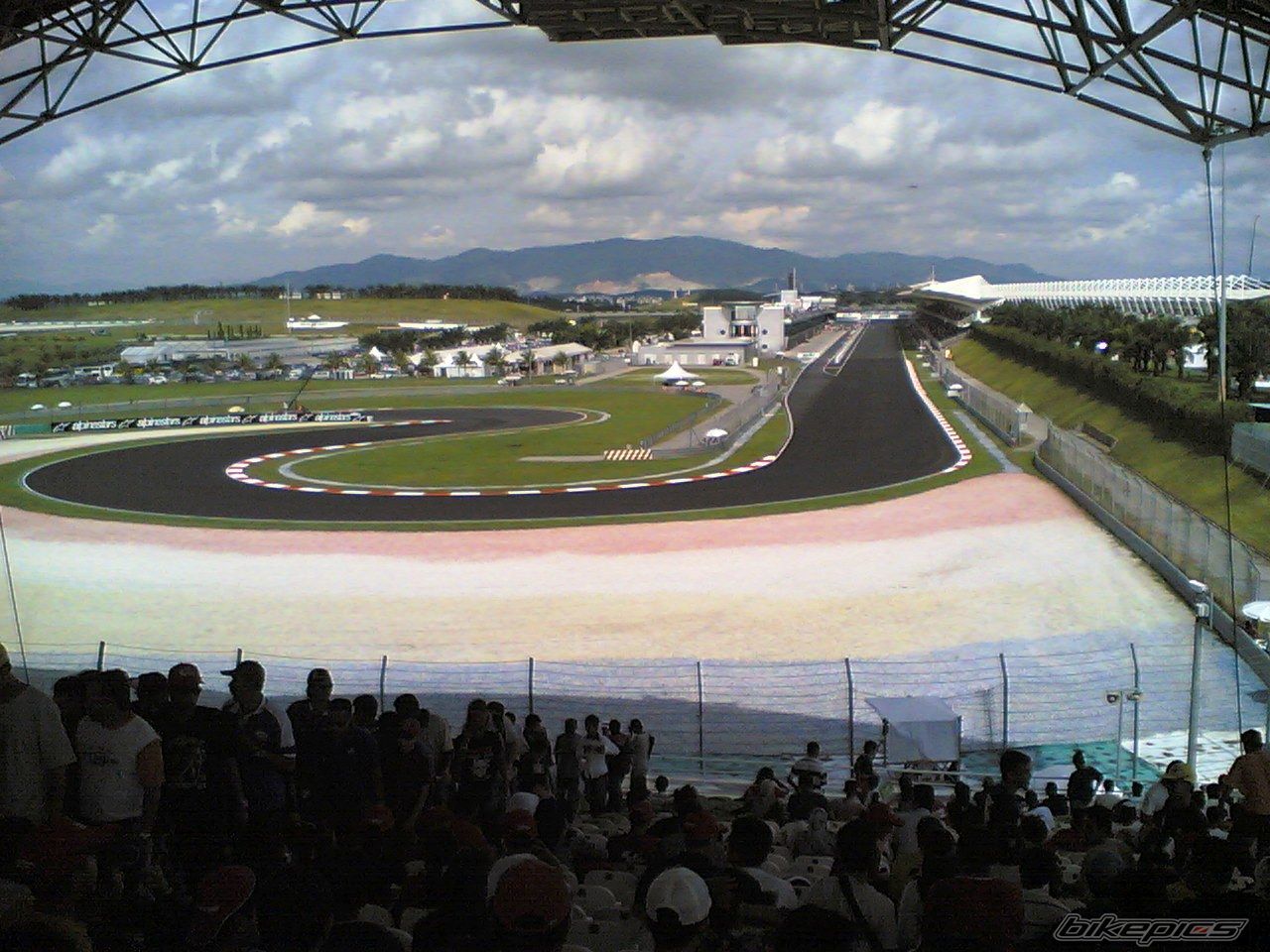 Photo 1067772