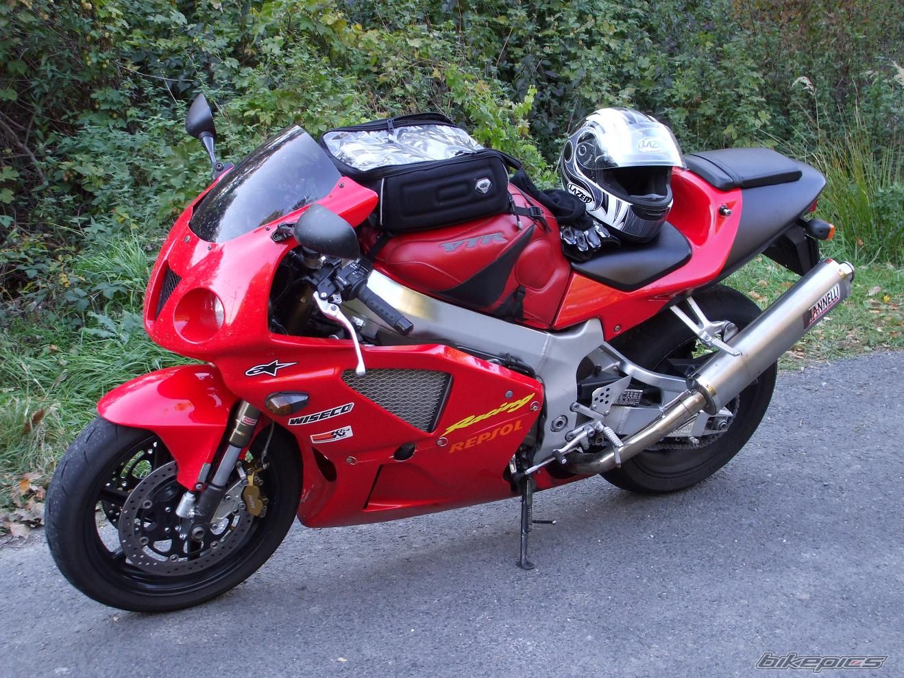 Photo 1068868