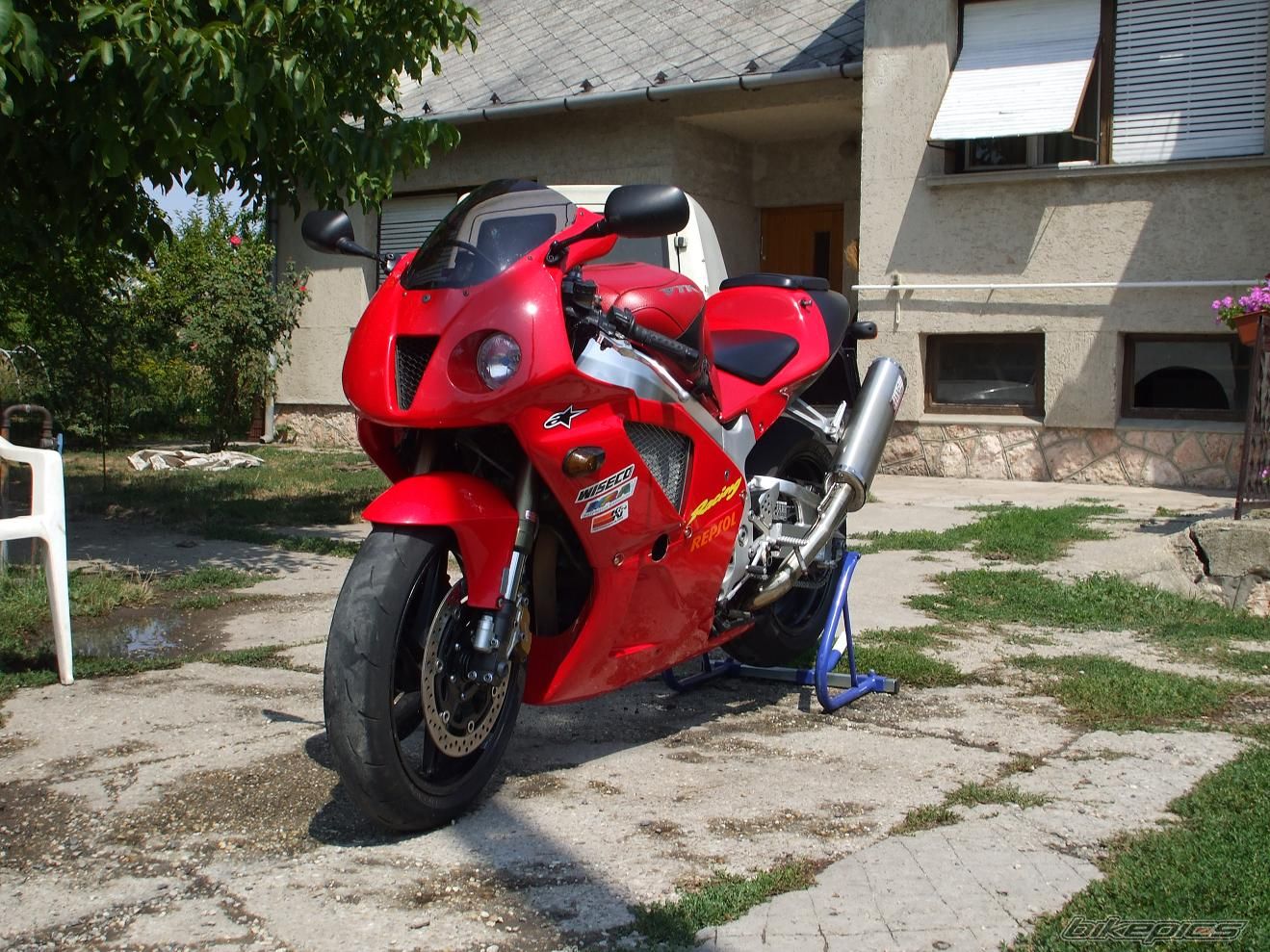 Photo 1068871