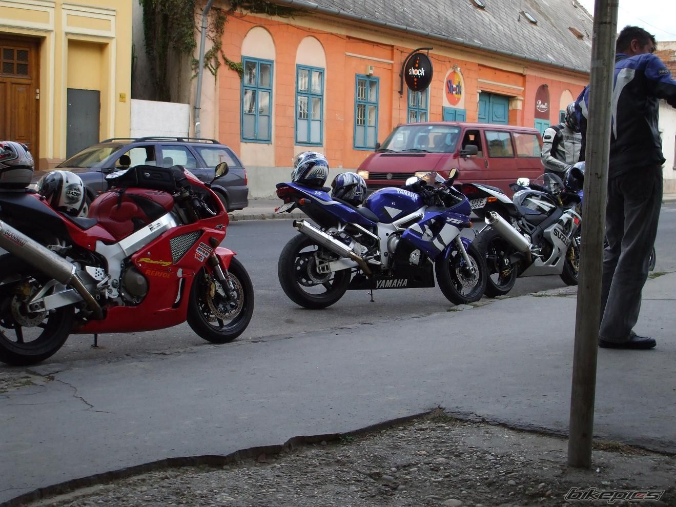 Photo 1068878