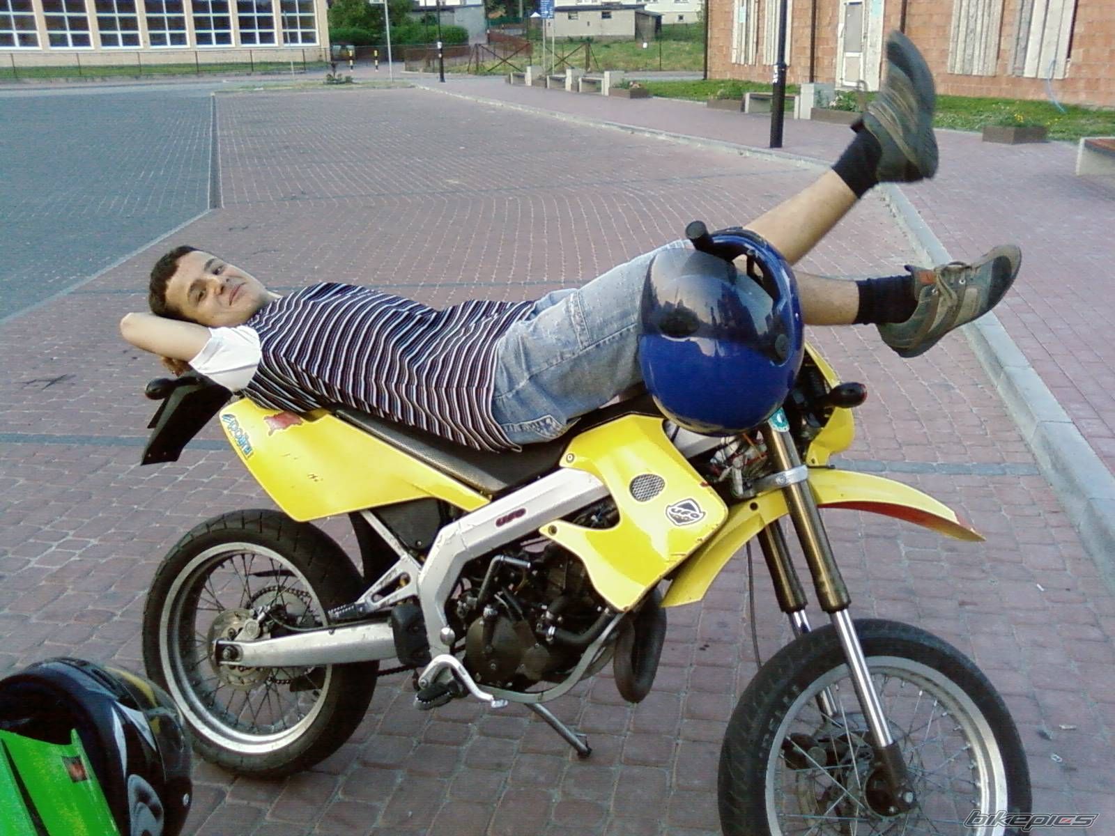 Bike Photo 1068944