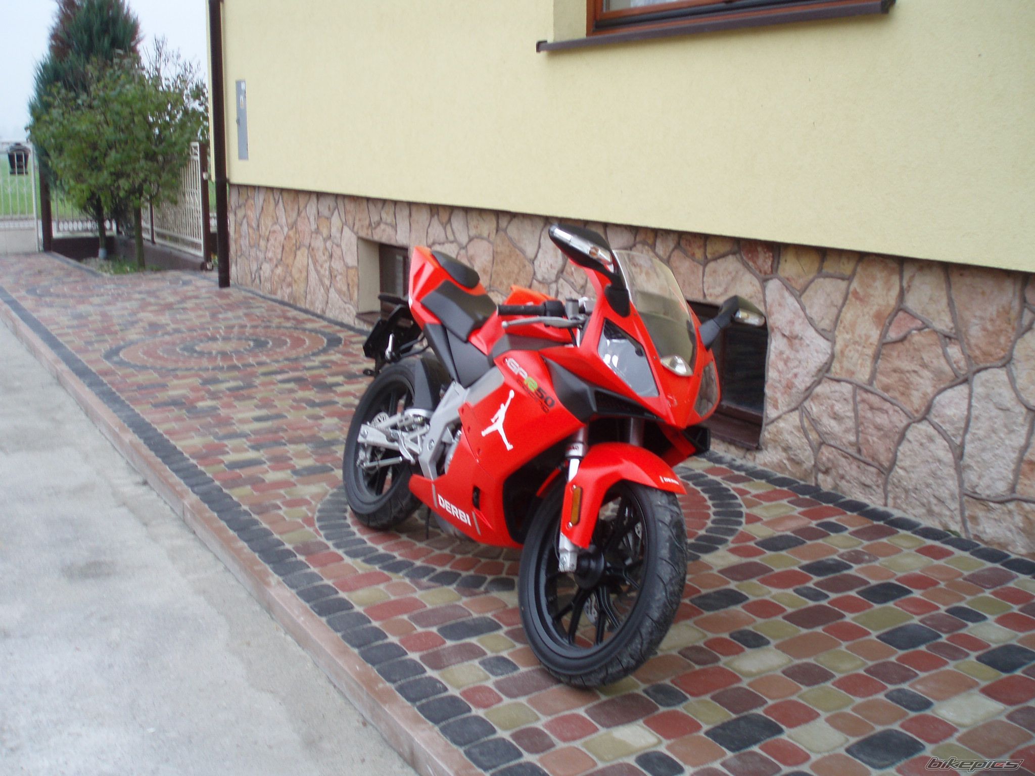 Bike Photo 1070010