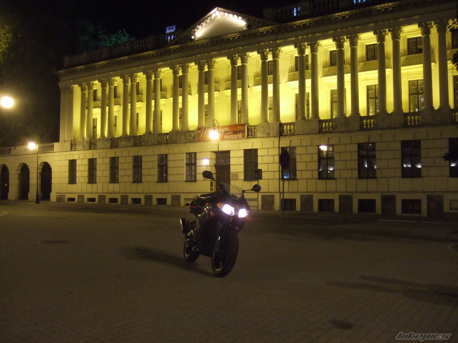 Photo 1070015