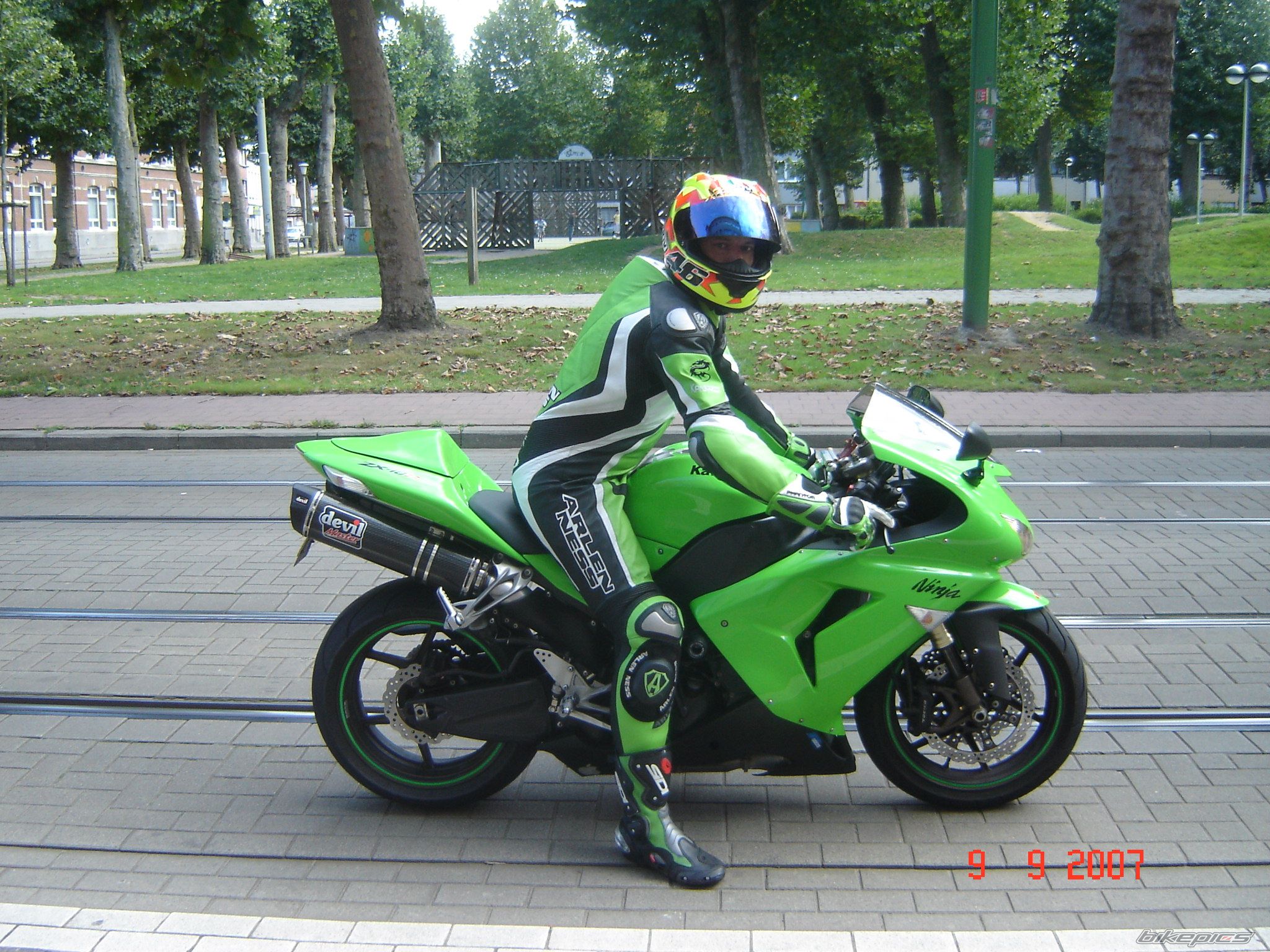 Photo 1071056