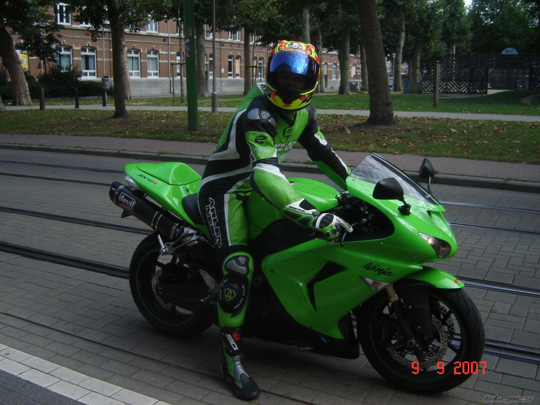 Photo 1071067