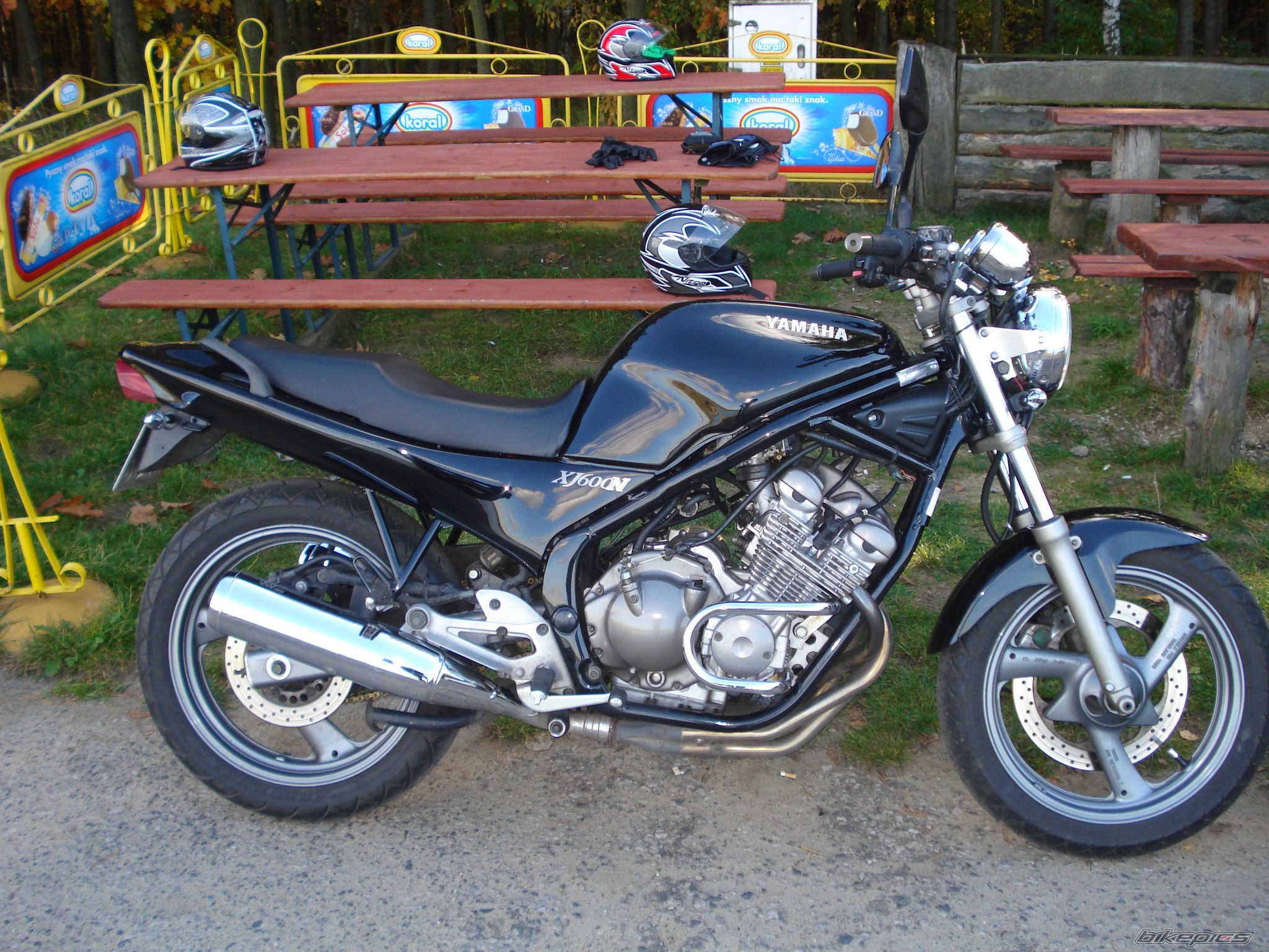 Photo 1071085