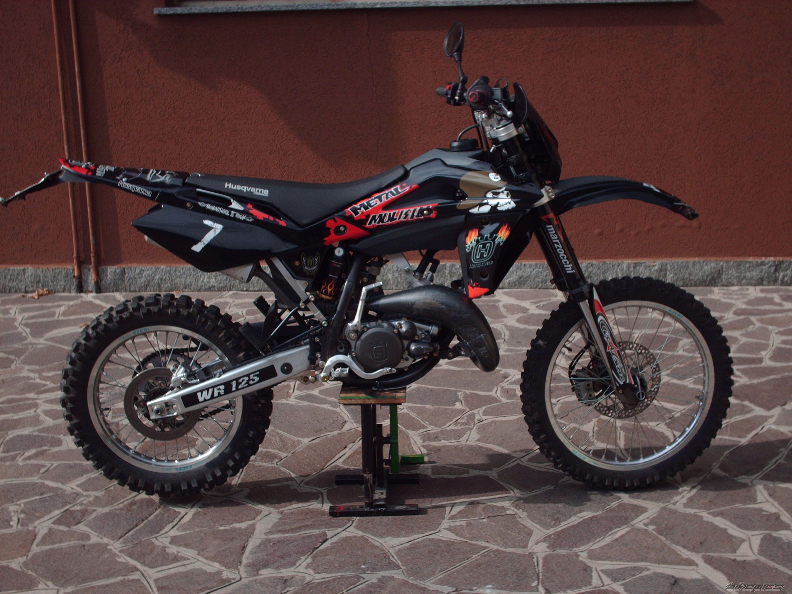 Photo 1071108