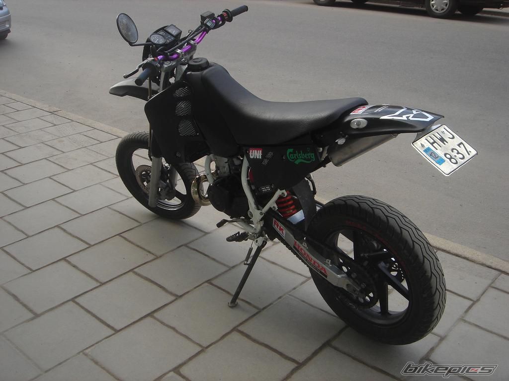 Photo 1071657