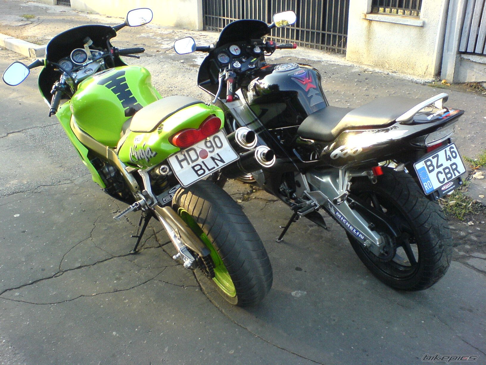 Photo 1071744