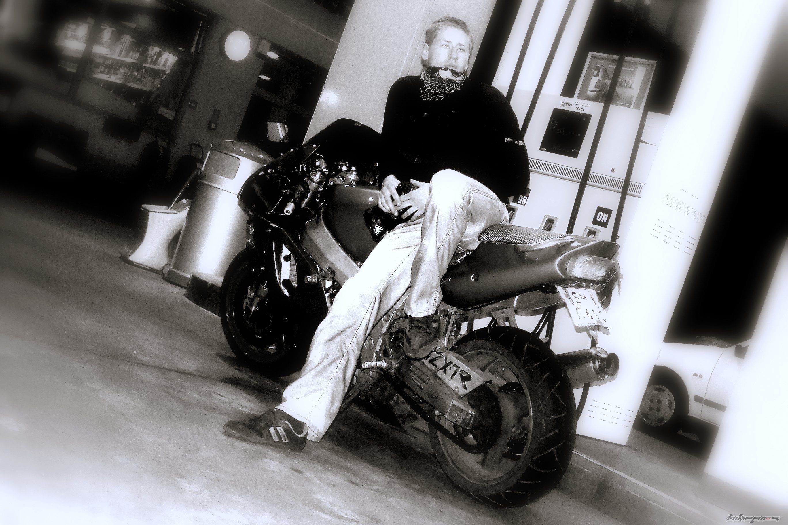 Photo 1071969