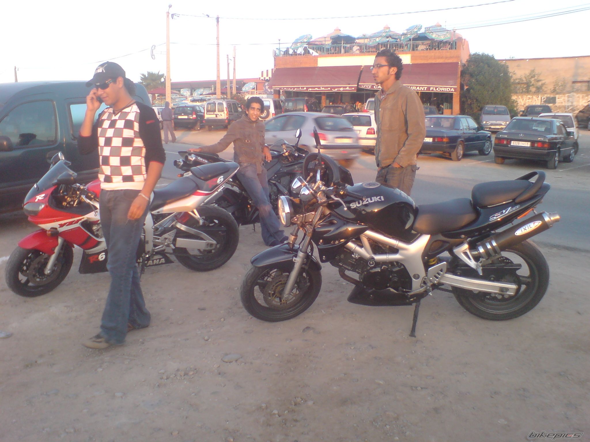 Photo 1072636