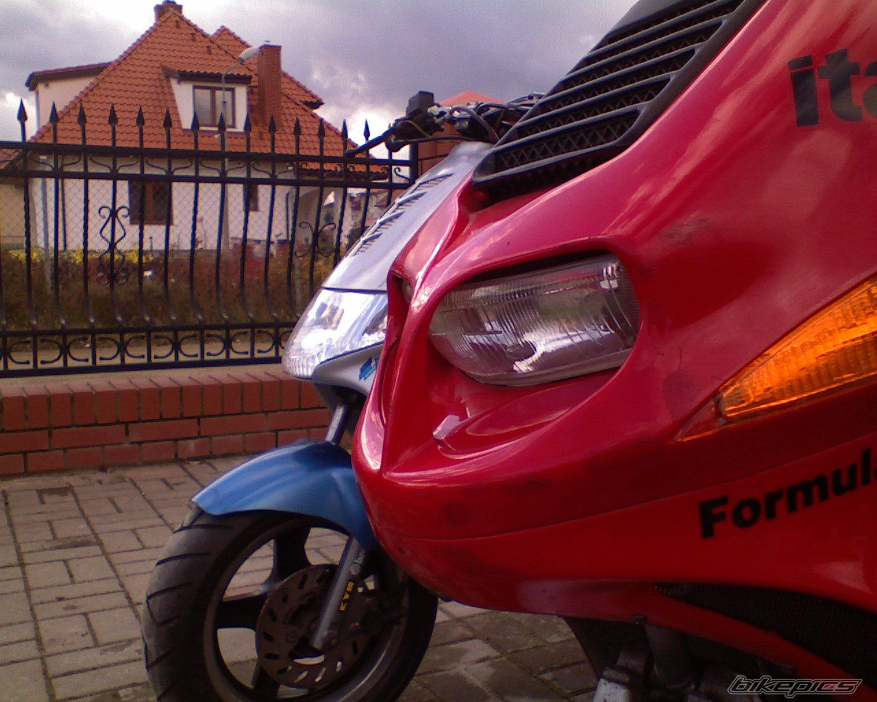 Photo 1072755