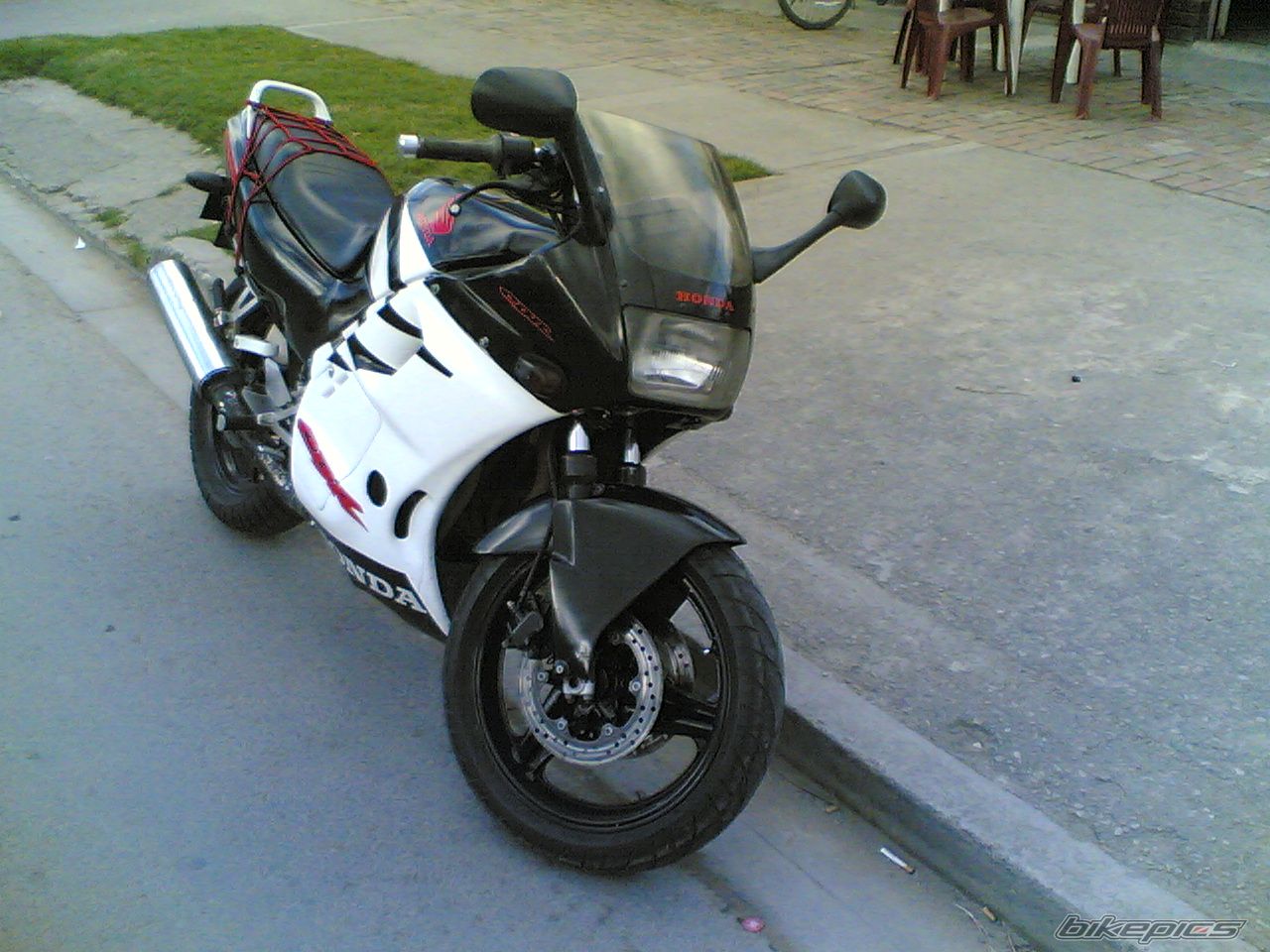 Photo 1072857