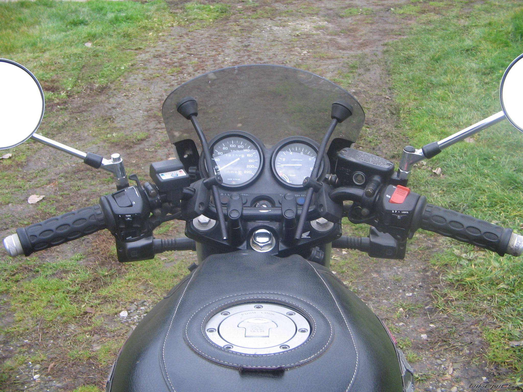Photo 1073037