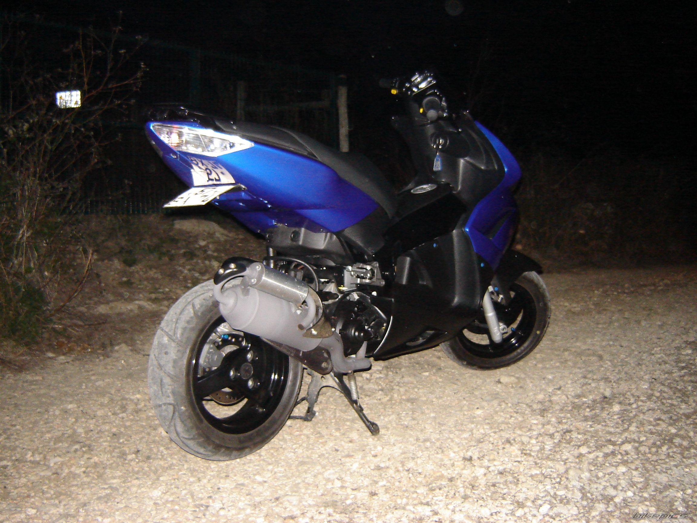 Photo 1073195