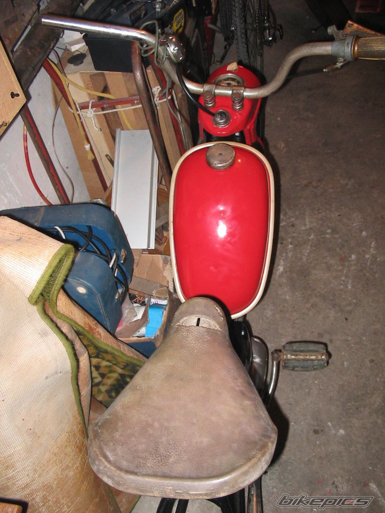 Photo 1074011