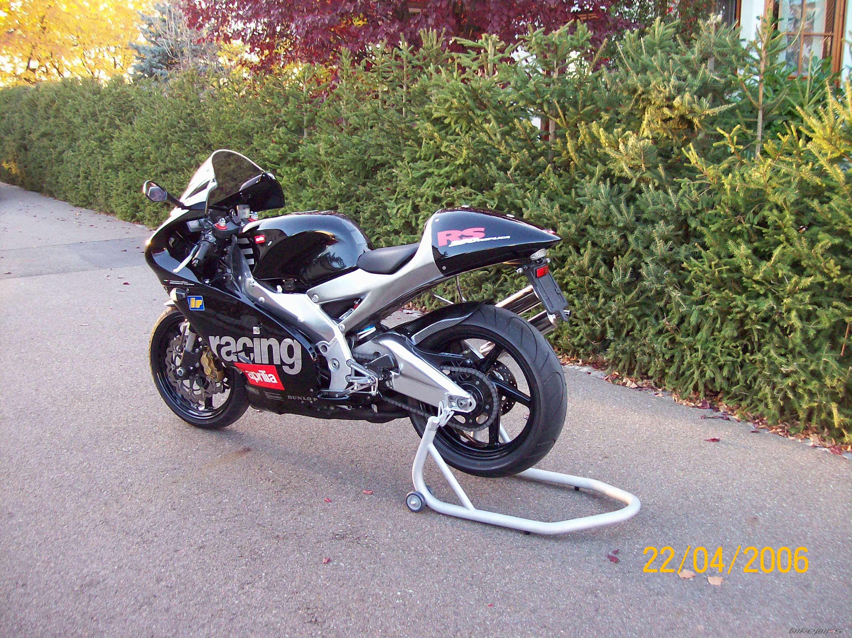 Photo 1074157