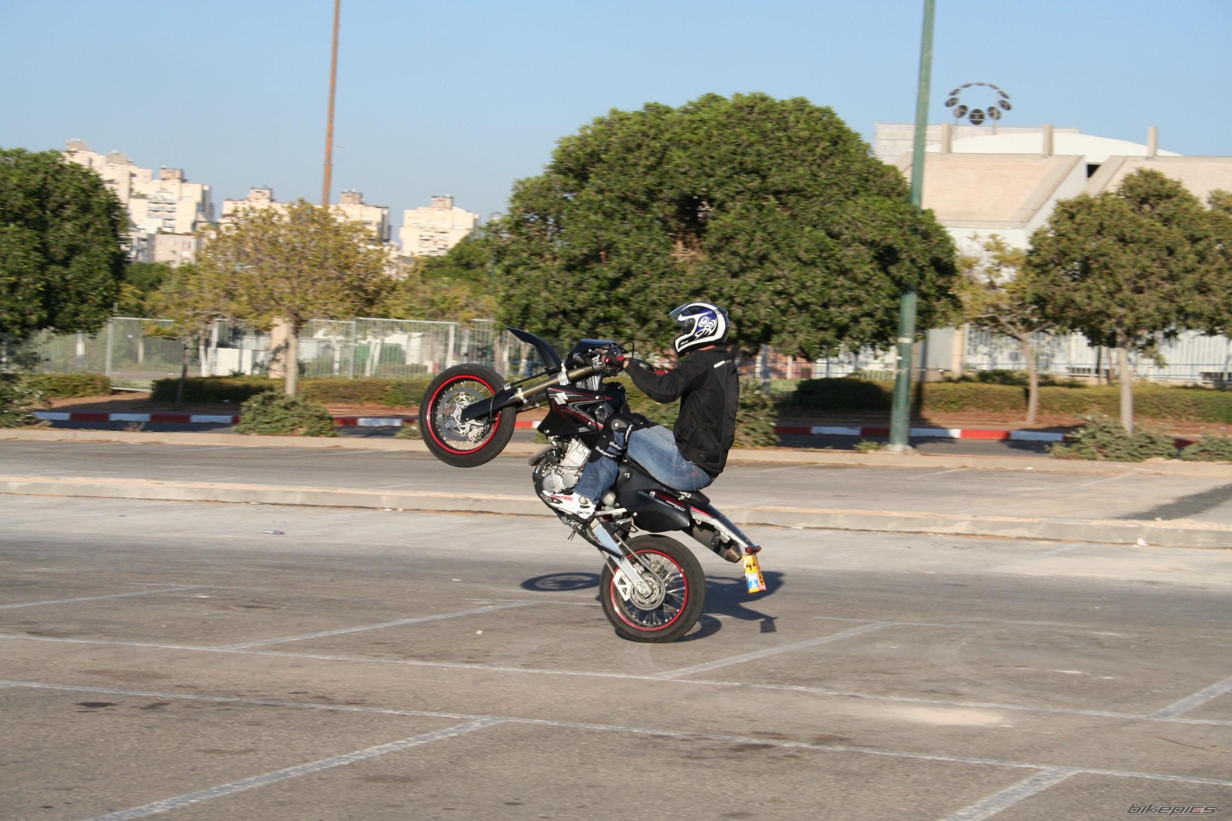 Bike Photo 1074359