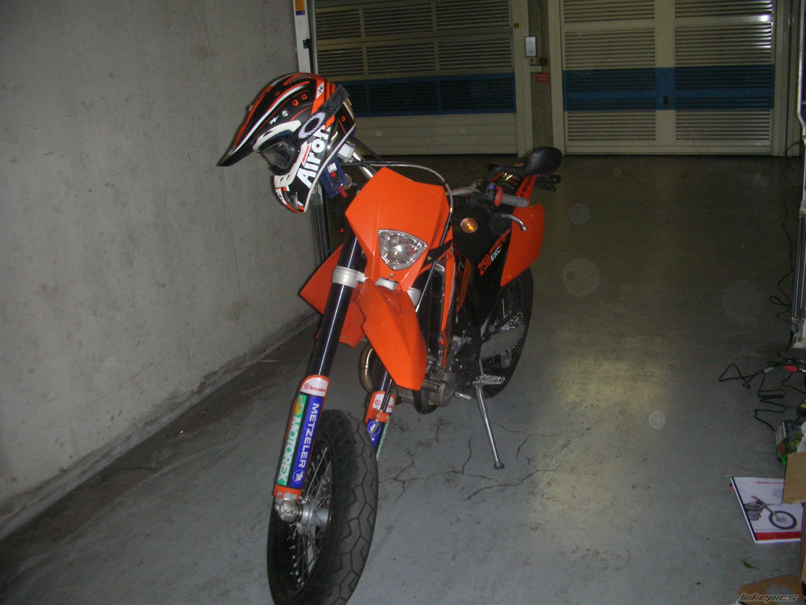 Photo 1074715