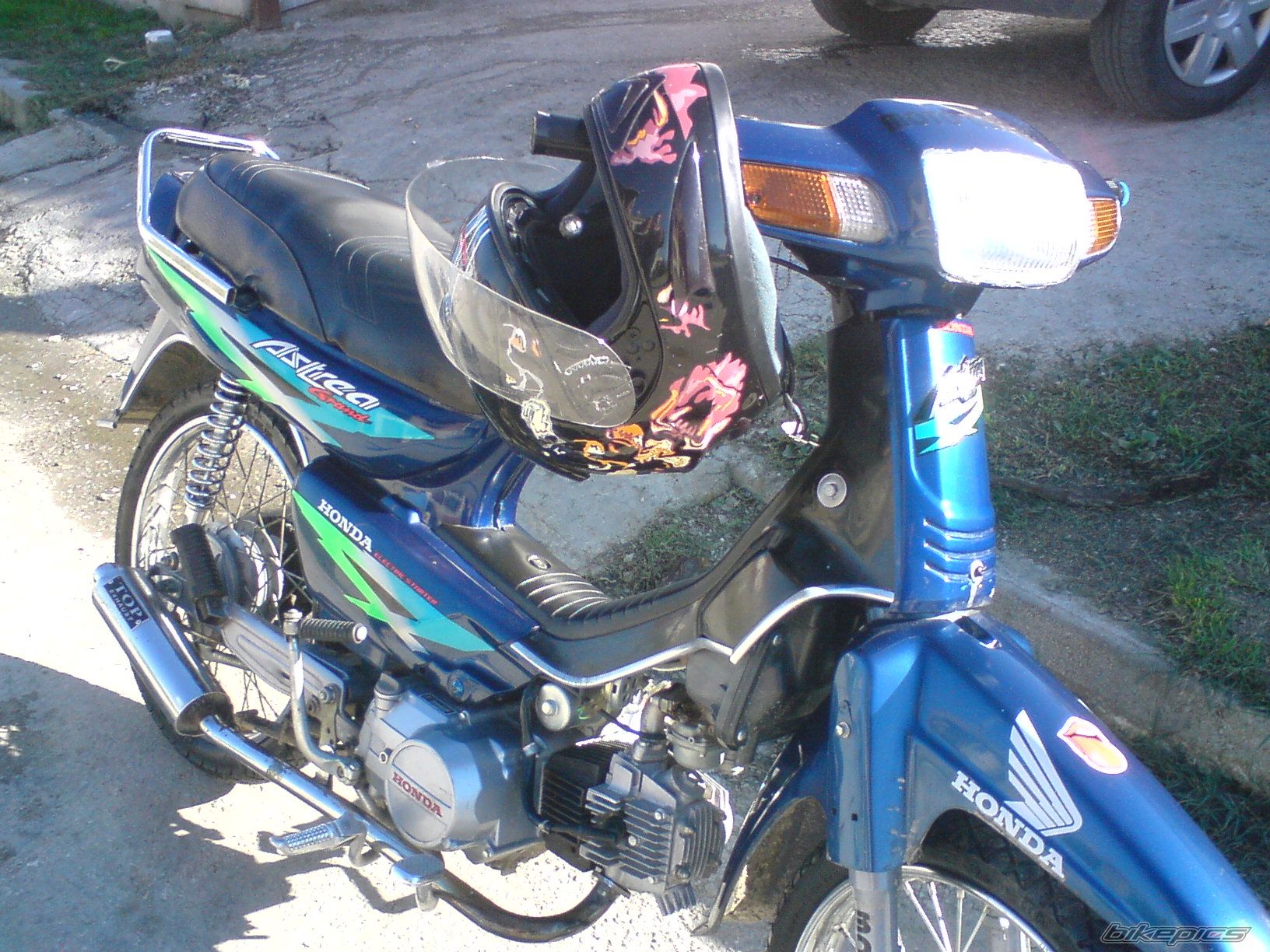 Photo 1074804