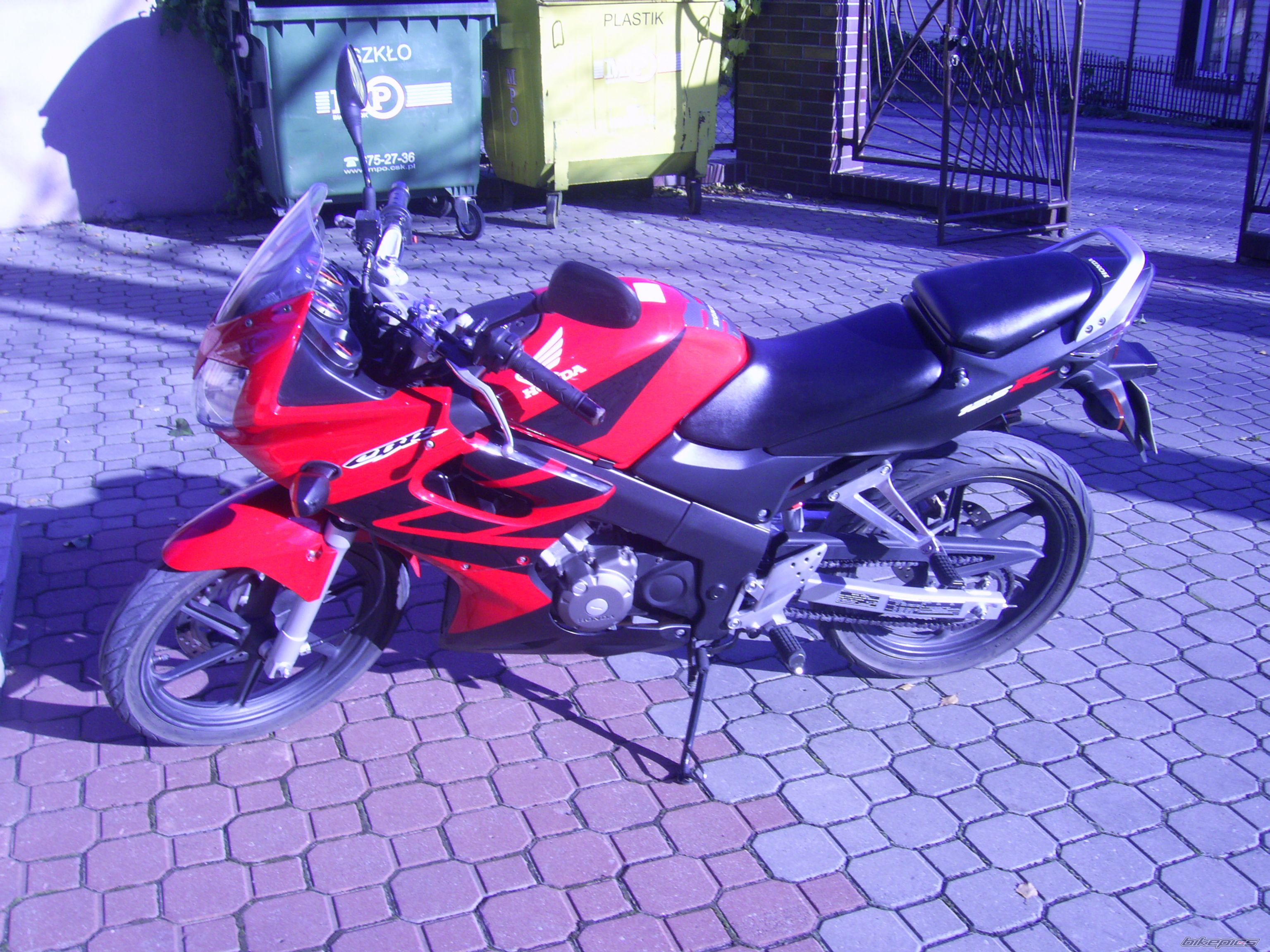 Photo 1074837